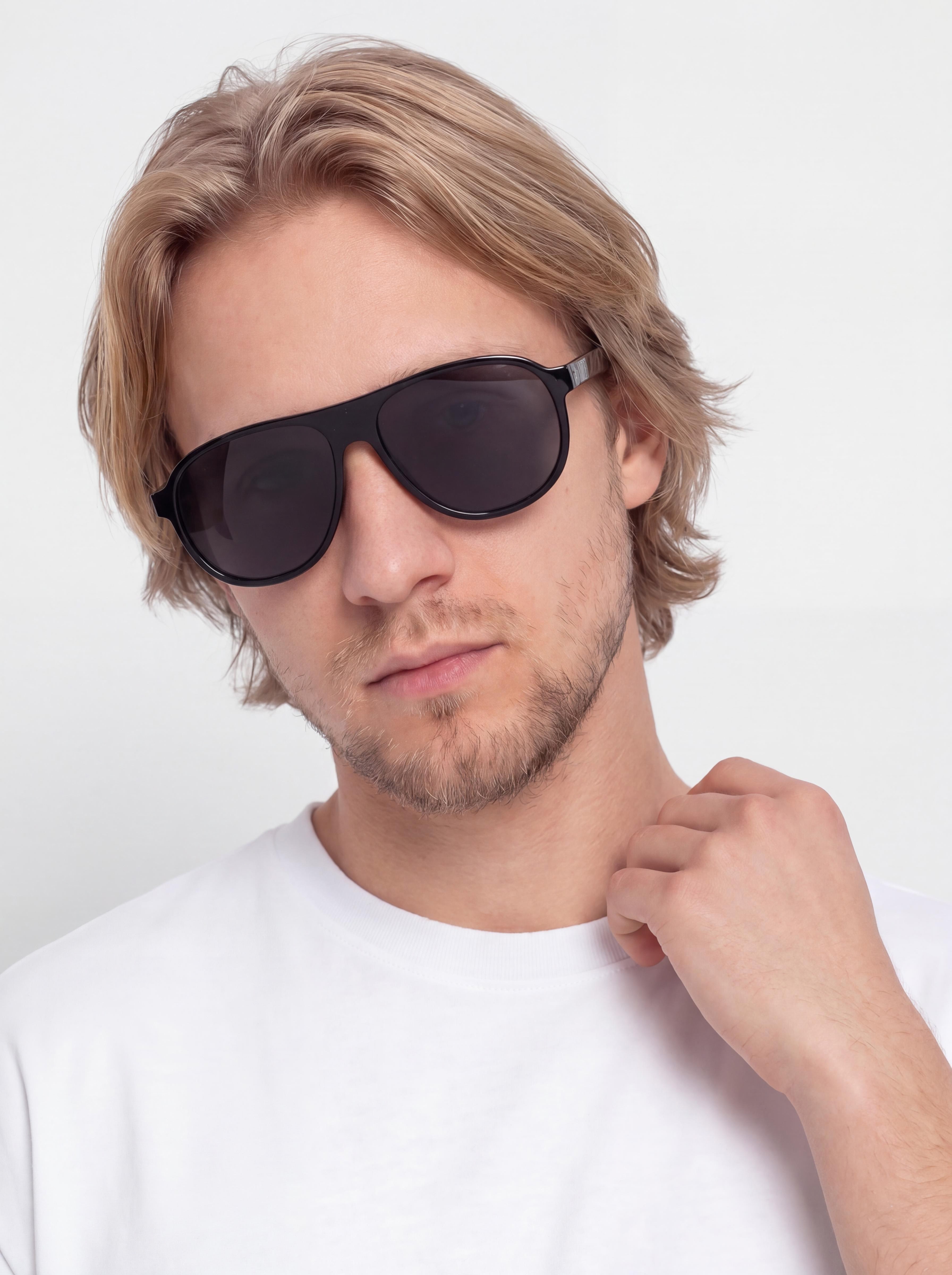 Okulary przeciwsłoneczne Nike Vintage Icon (black/grey)