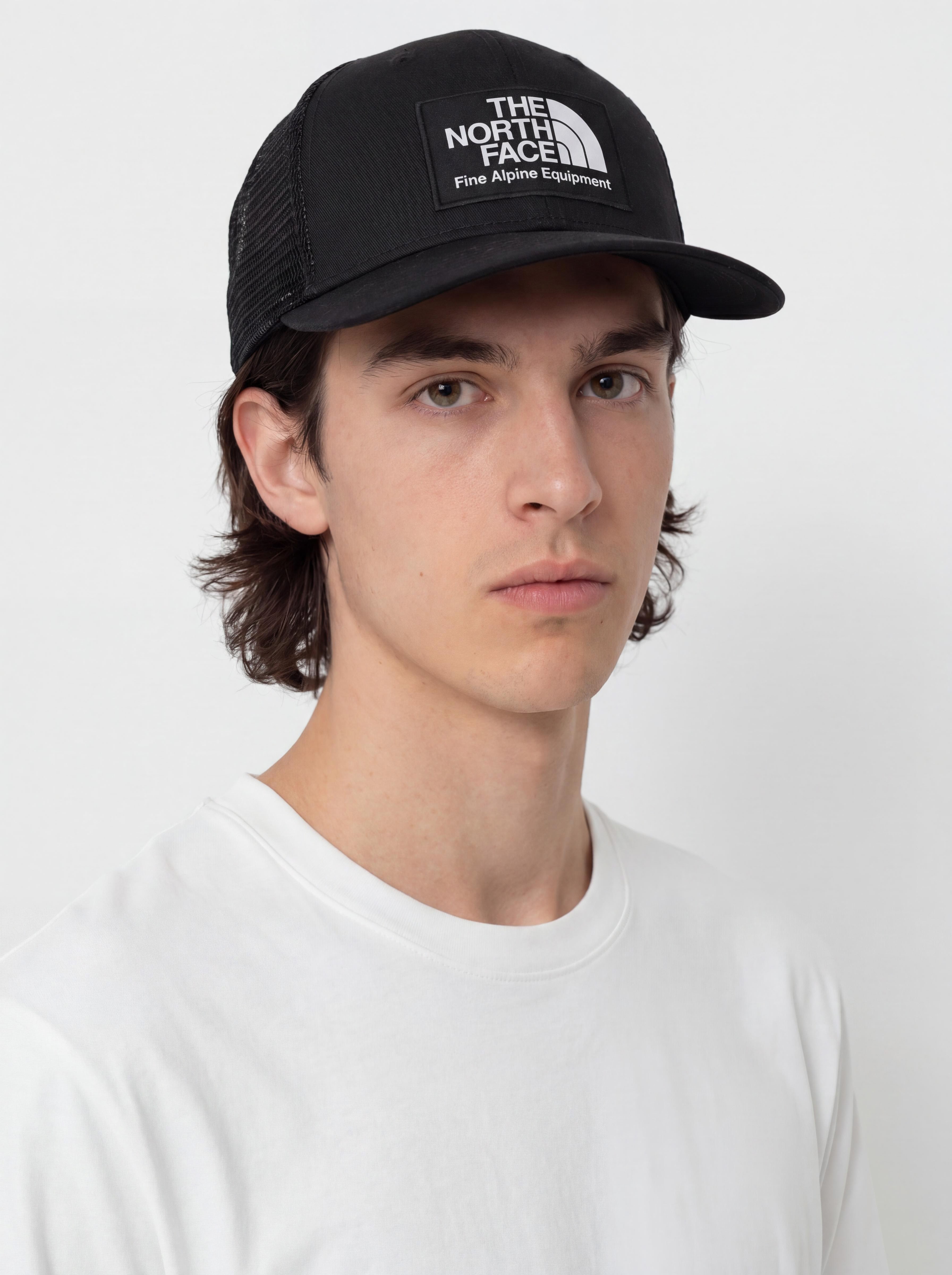 Czapka z daszkiem The North Face Deep Fit Mudder Trucker (tnf black)