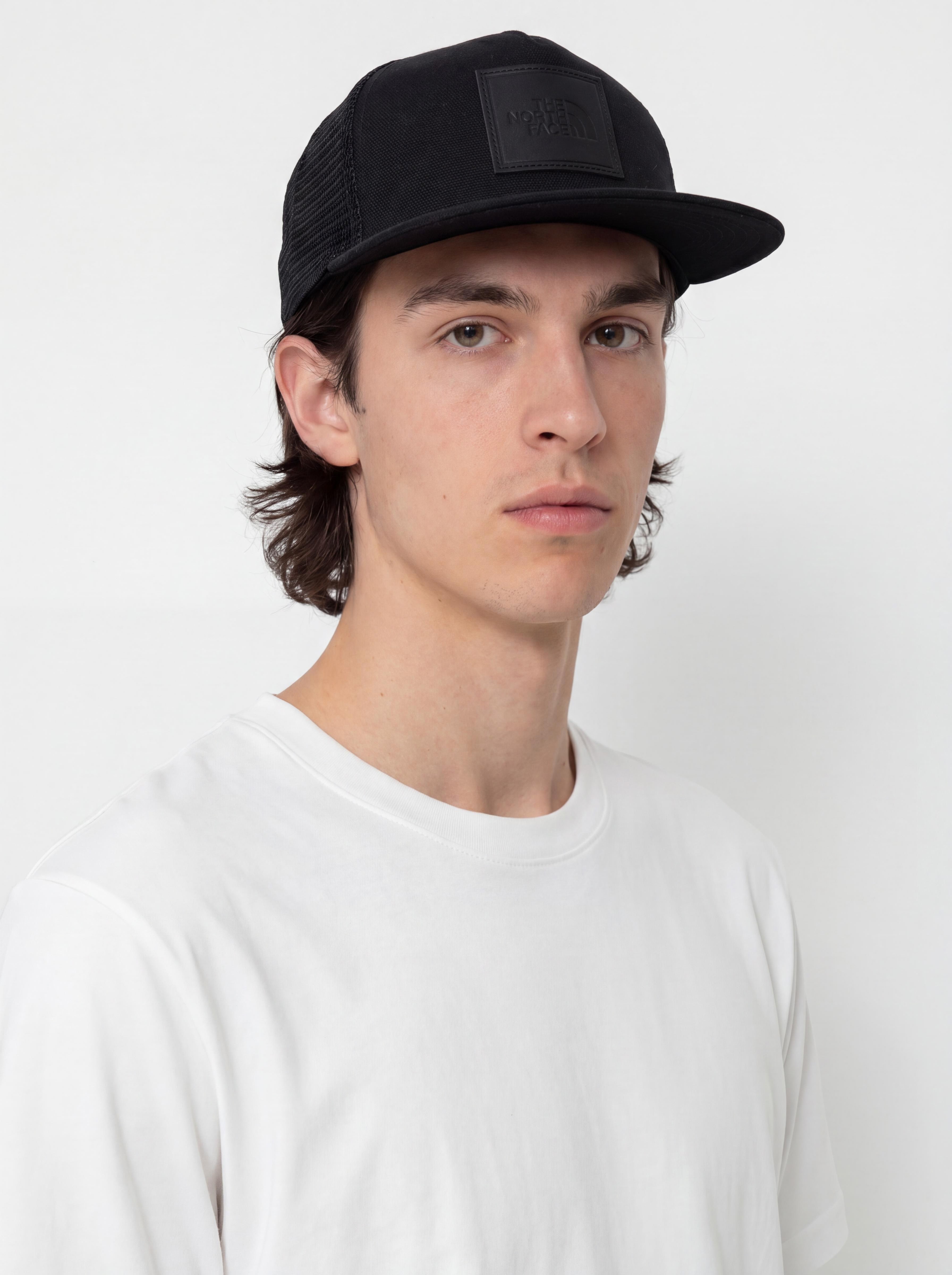 Czapka z daszkiem The North Face Half Dome Trucker (tnf black/leather patch)