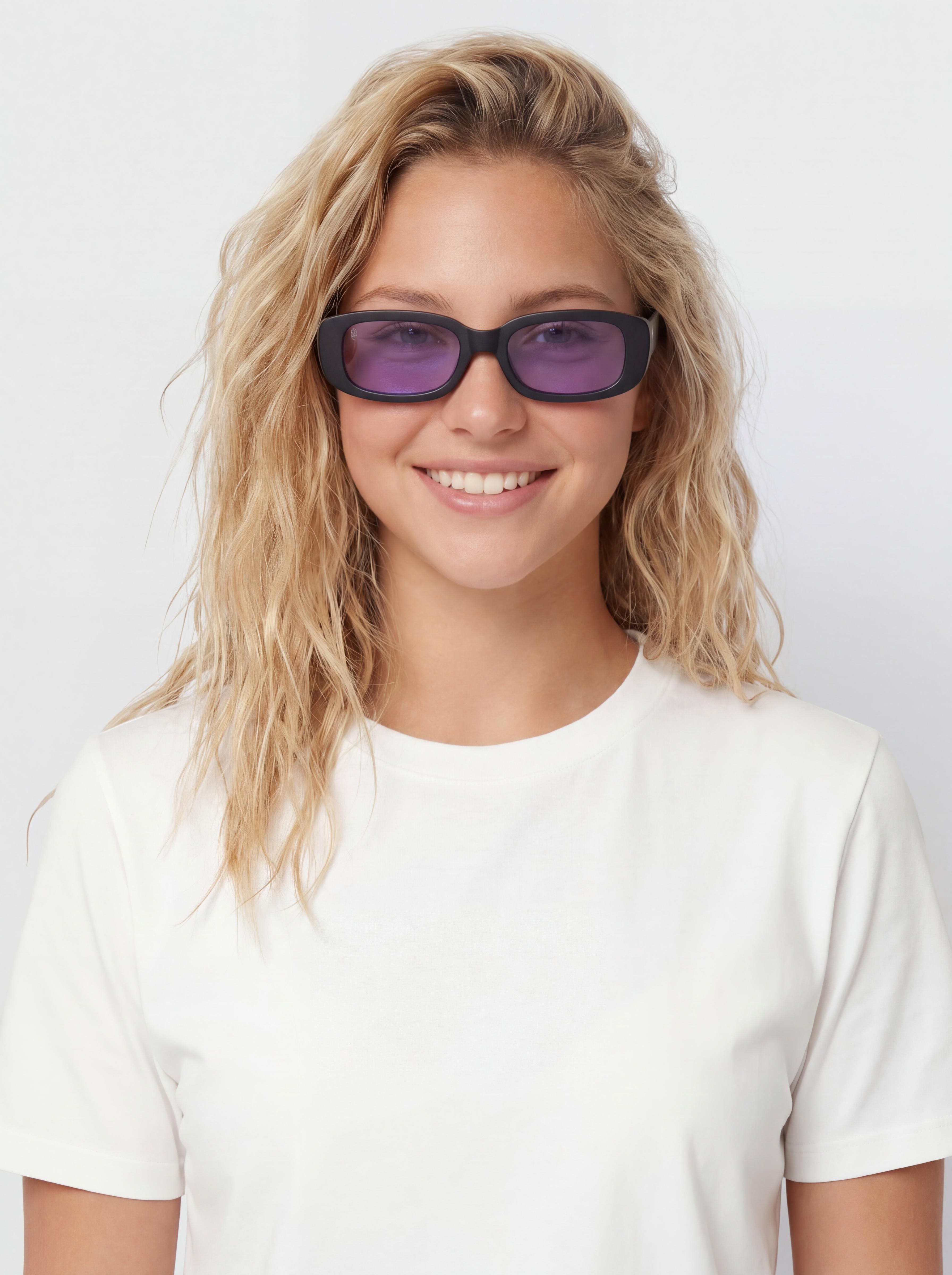 Okulary przeciwsłoneczne CHPO Nicole (matte black/purple)