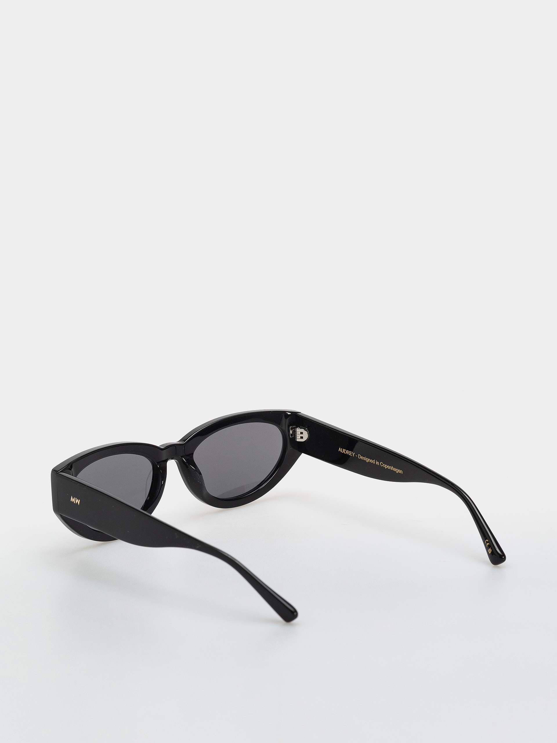 Okulary przeciwsłoneczne MessyWeekend Audrey (black/grey)