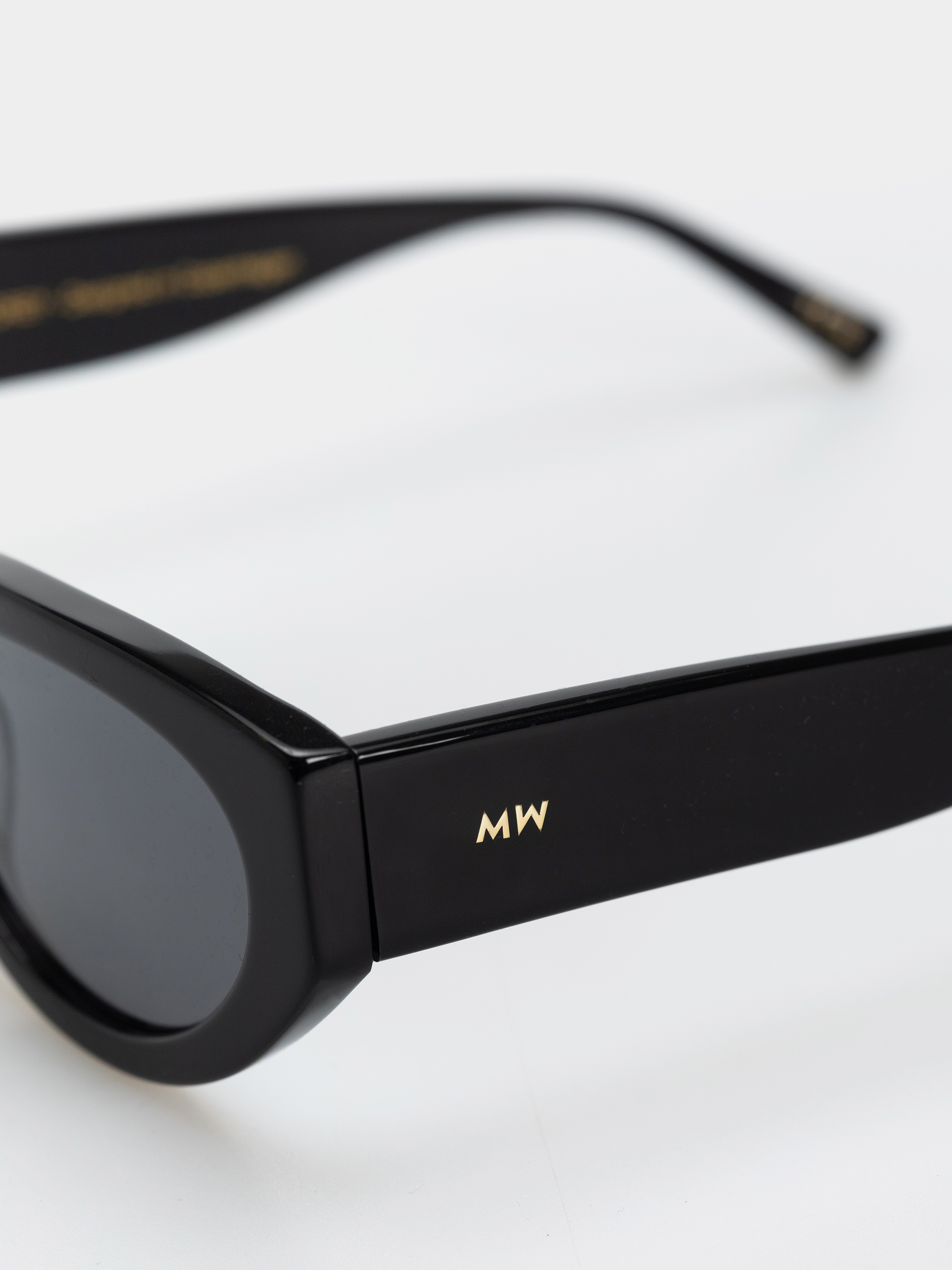 Okulary przeciwsłoneczne MessyWeekend Audrey (black/grey)