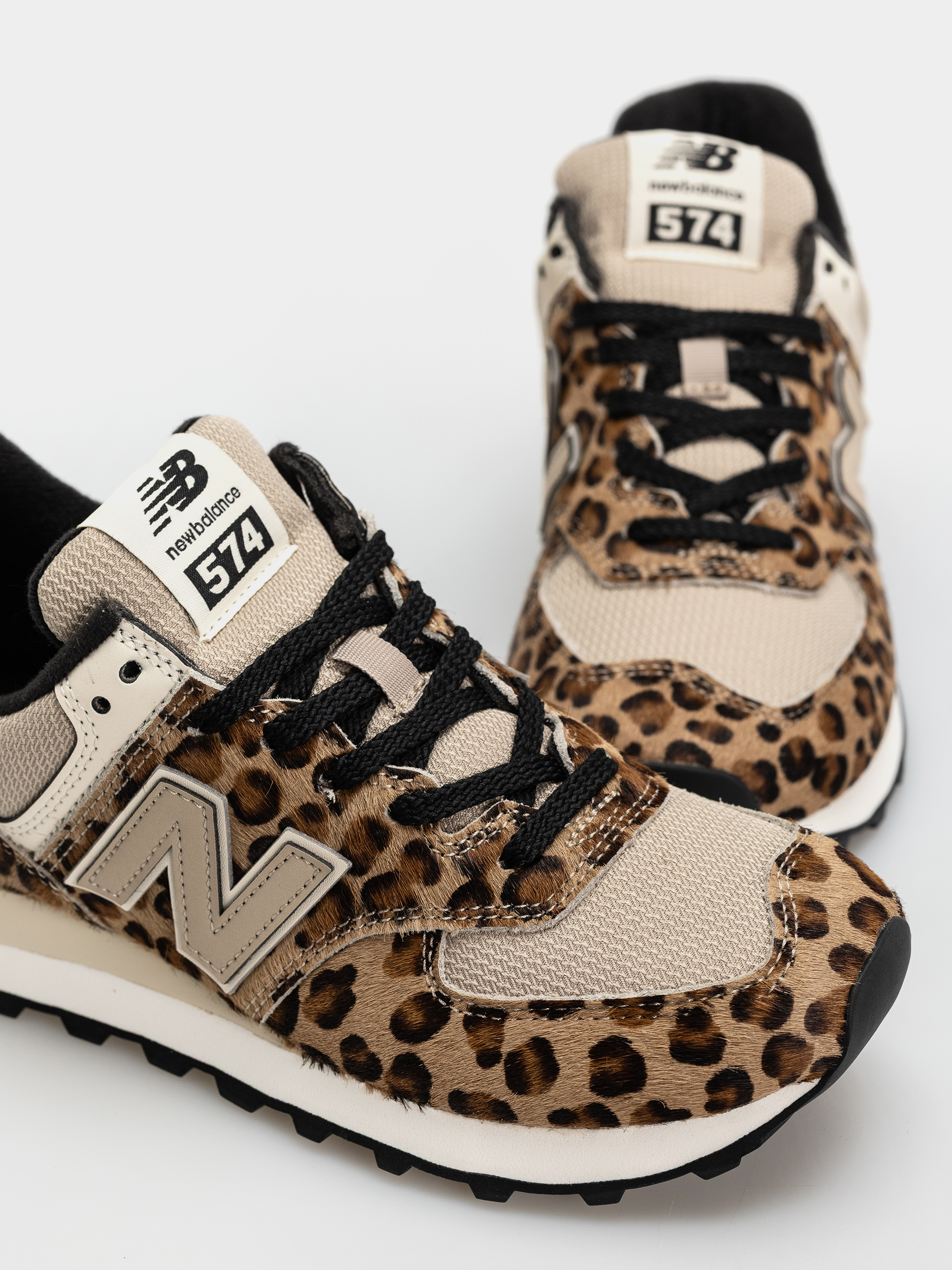 Buty New Balance 574 Wmn (stoneware/linen/black)