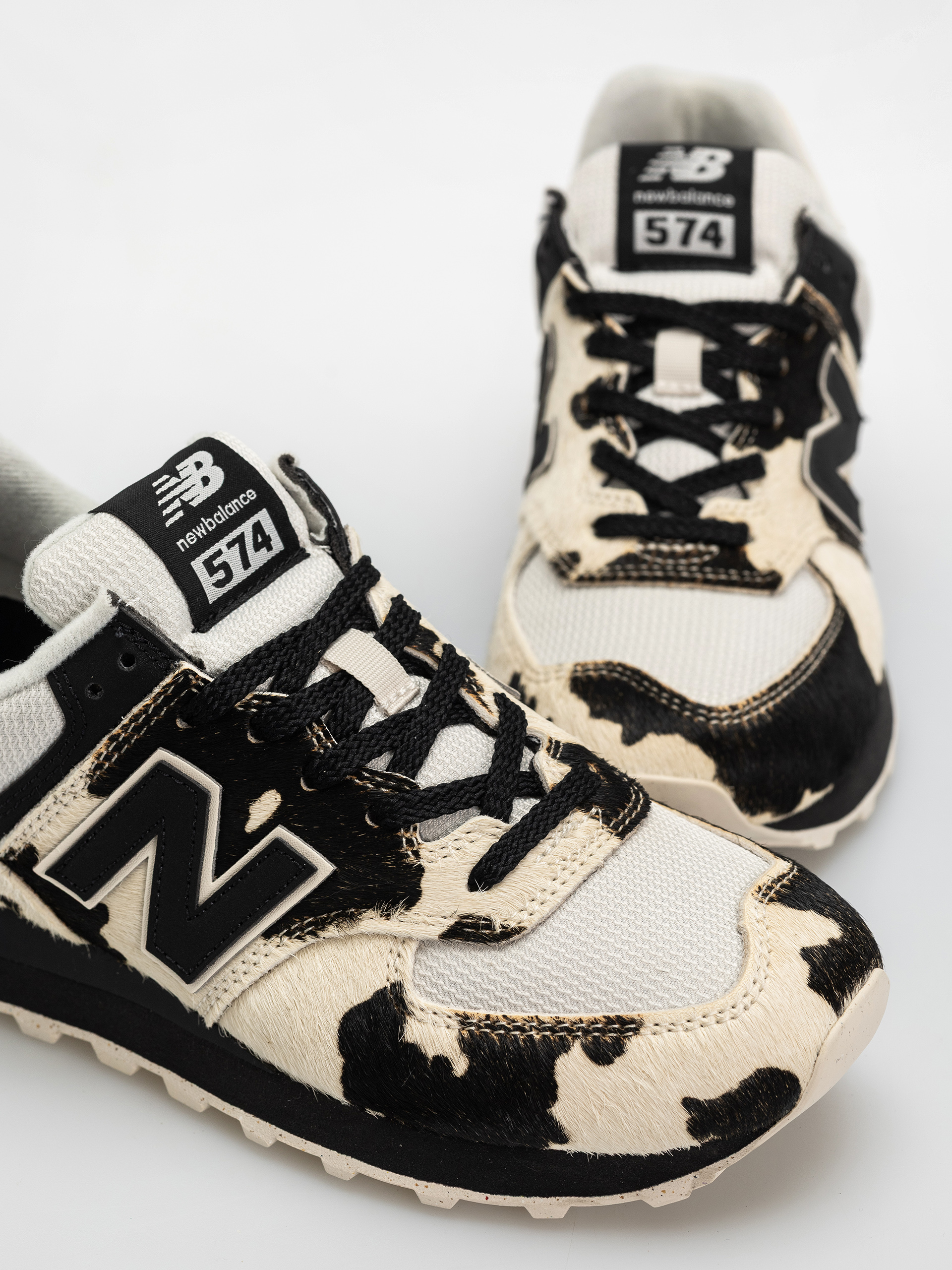Buty New Balance 574 Wmn (black/linen)
