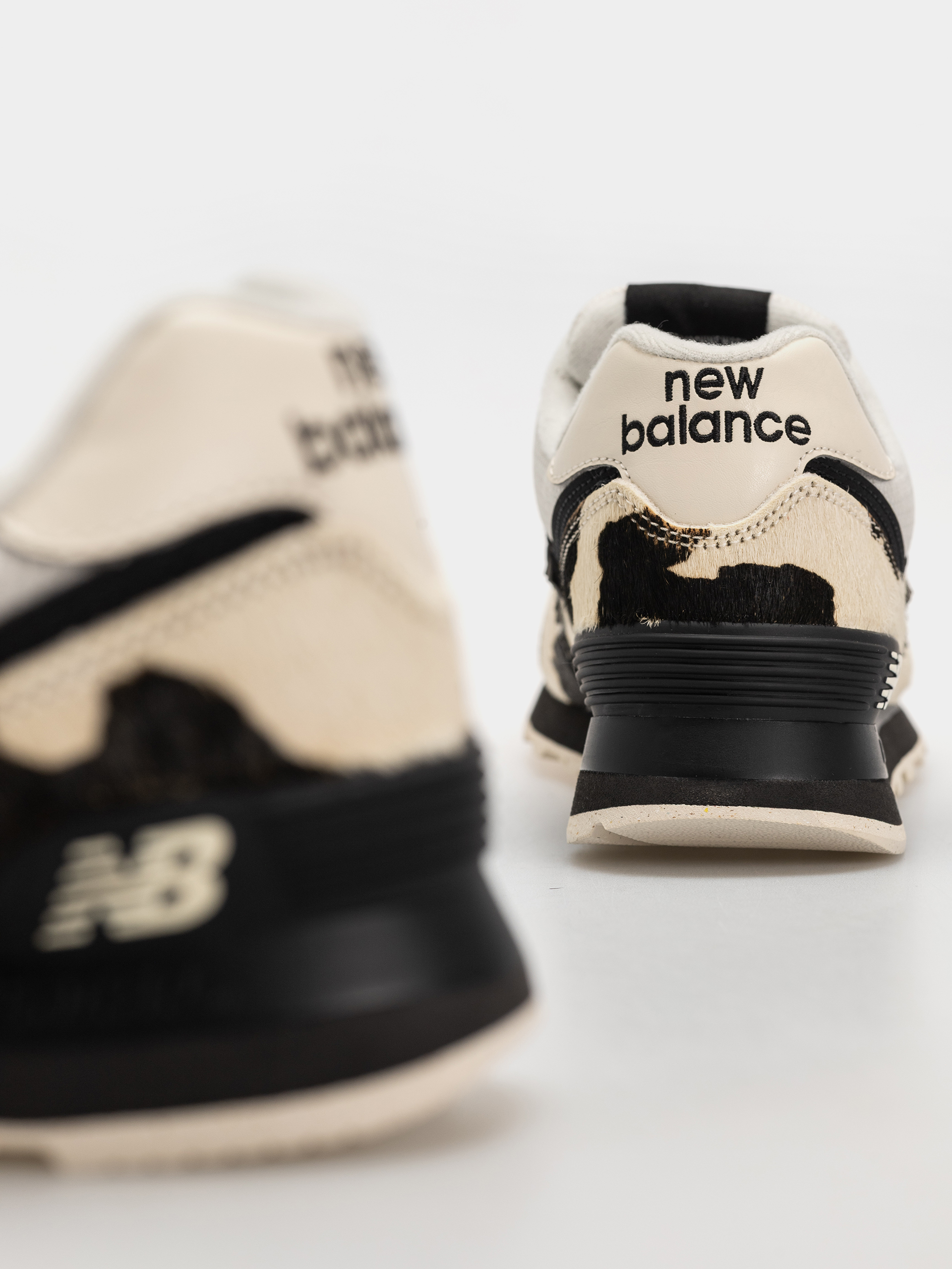 Buty New Balance 574 Wmn (black/linen)
