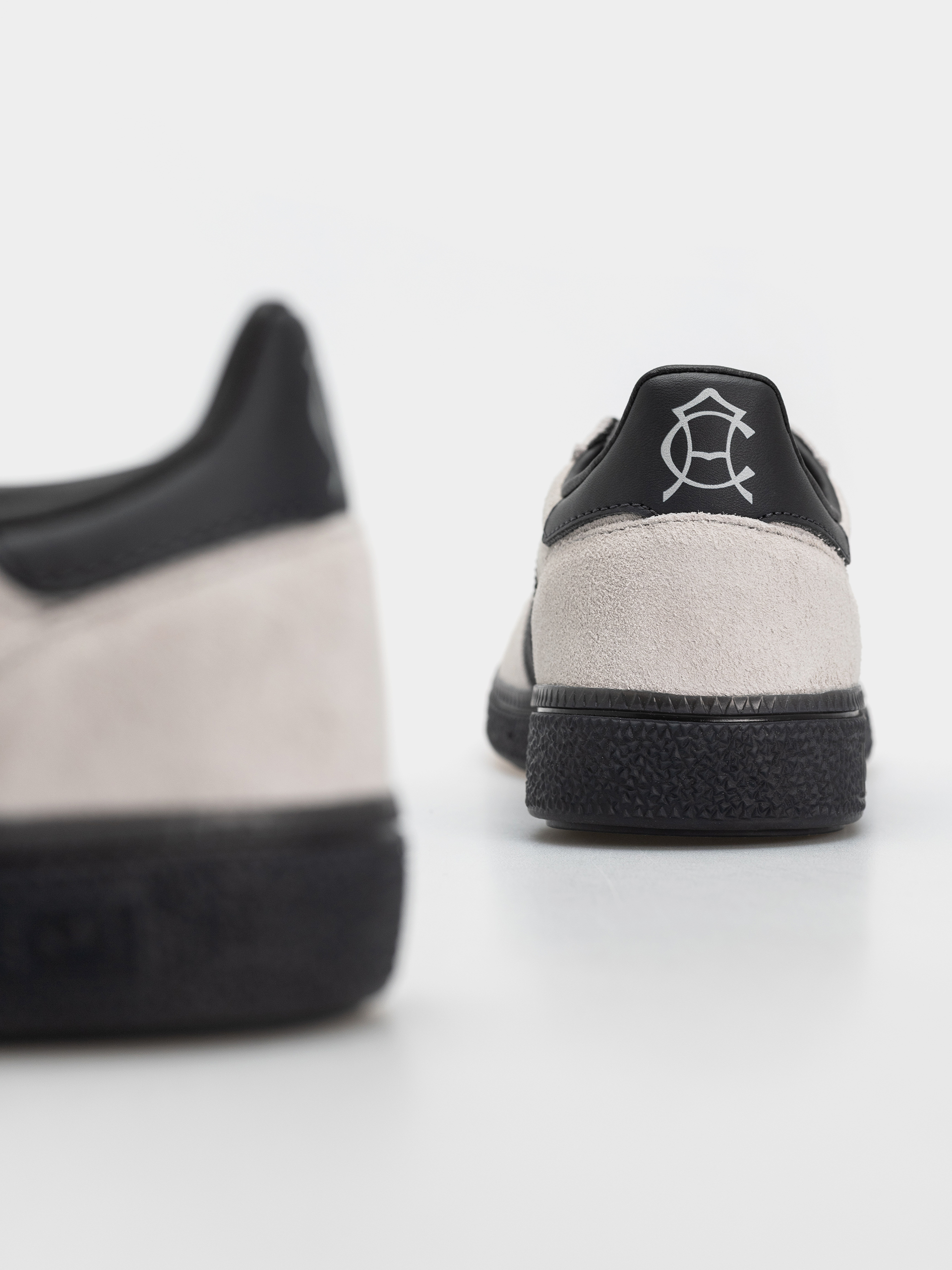 Buty adidas Handball Spezial (gretwo/carbon/cblack)