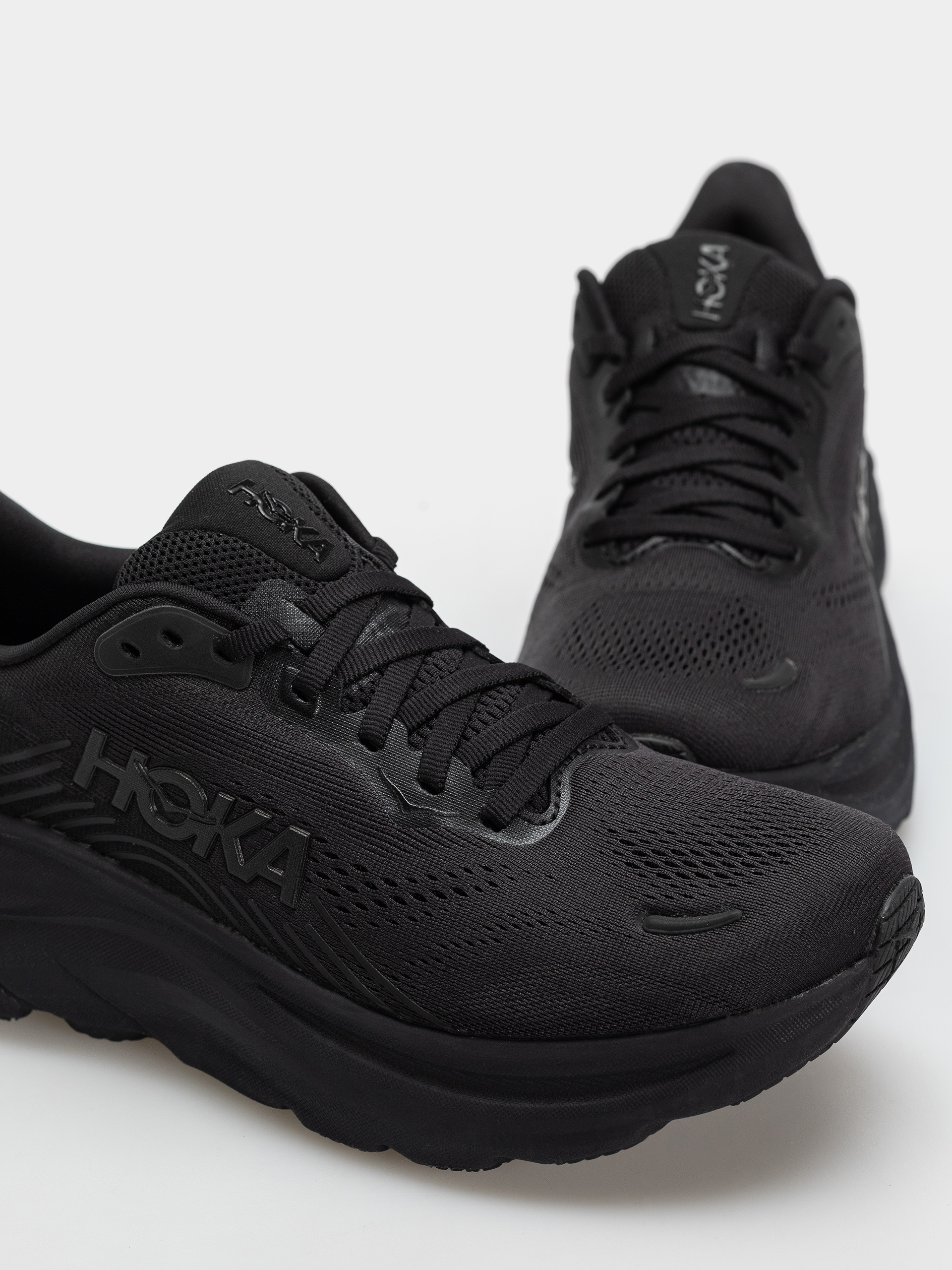 Buty Hoka Clifton 11 Wmn (black/black)