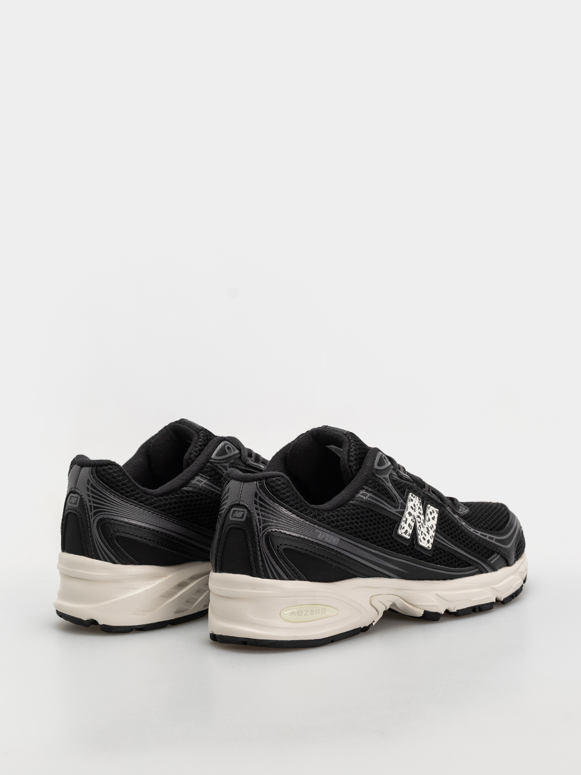 Buty New Balance 740 (black/sea salt)