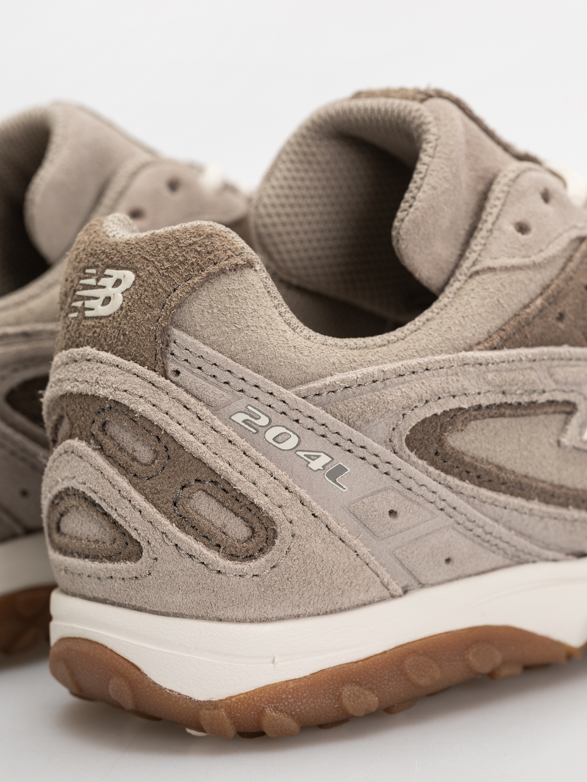 Buty New Balance 204L (arid stone/thunder brown)