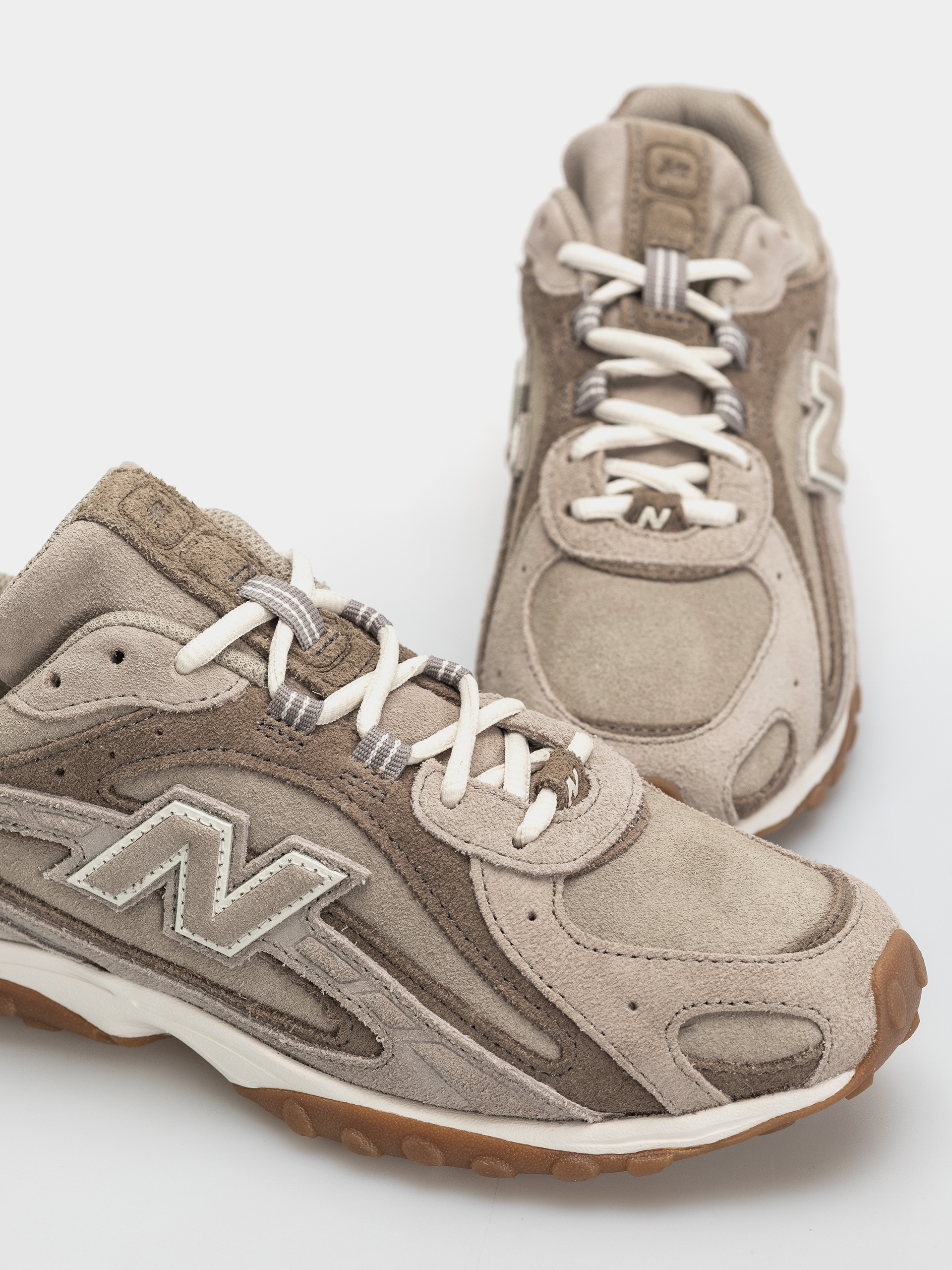 Buty New Balance 204L (arid stone/thunder brown)