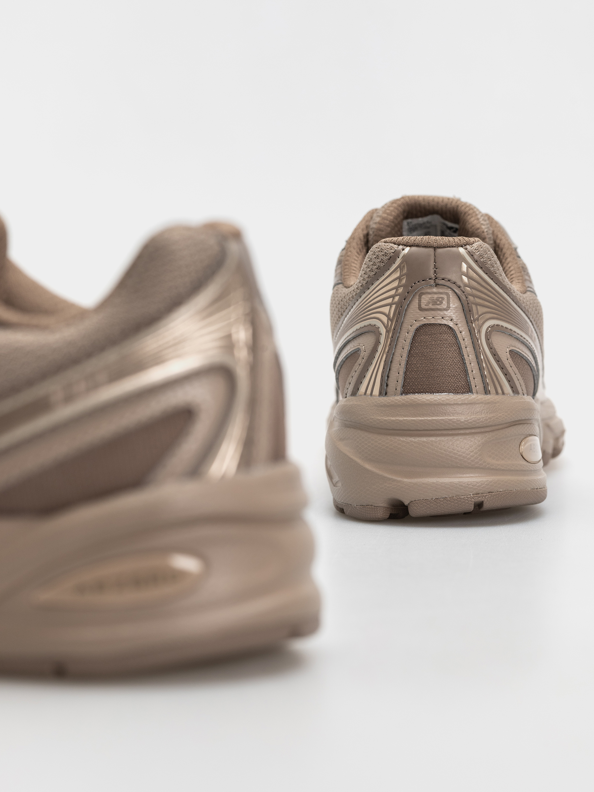 Buty New Balance 740 (mushroom/timberwolf)