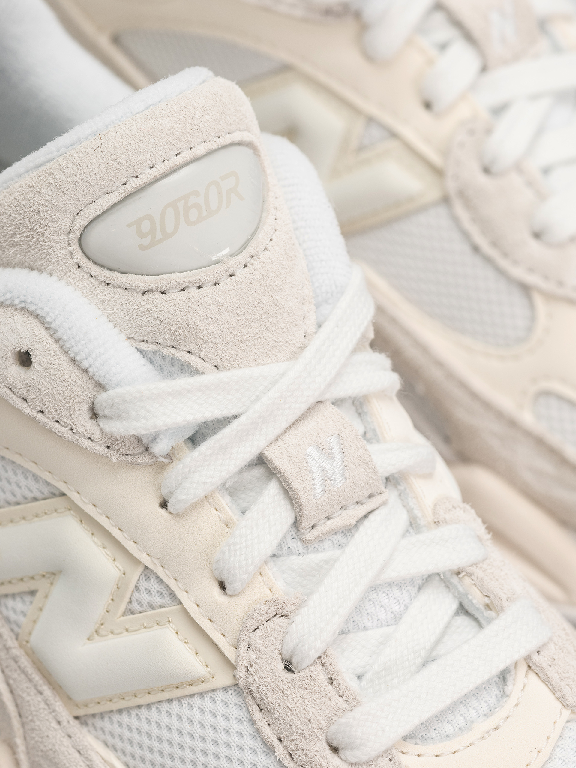Buty New Balance 9060 (angora/sea salt)