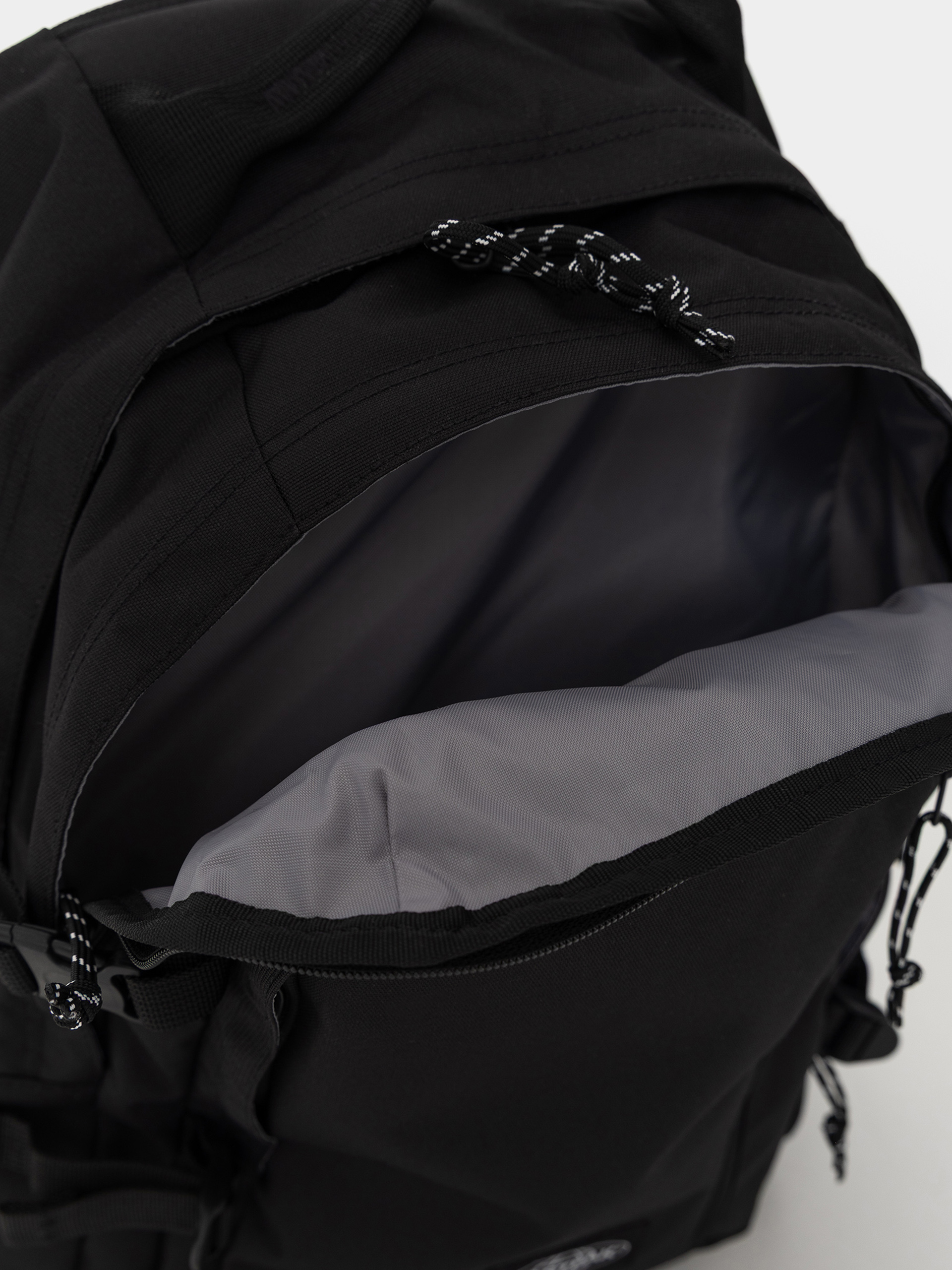 Plecak Eastpak Volker Pro (cs black pro)
