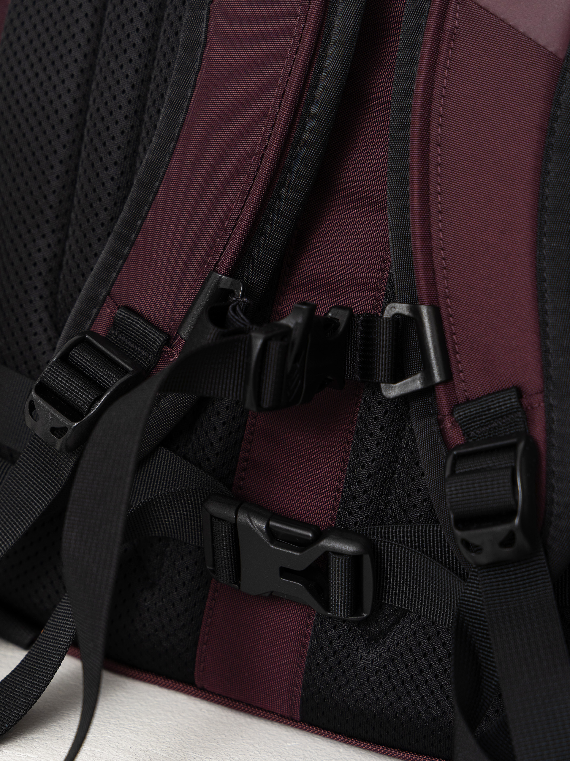 Plecak The North Face Hot Shot Base Camp (deep burgundy)