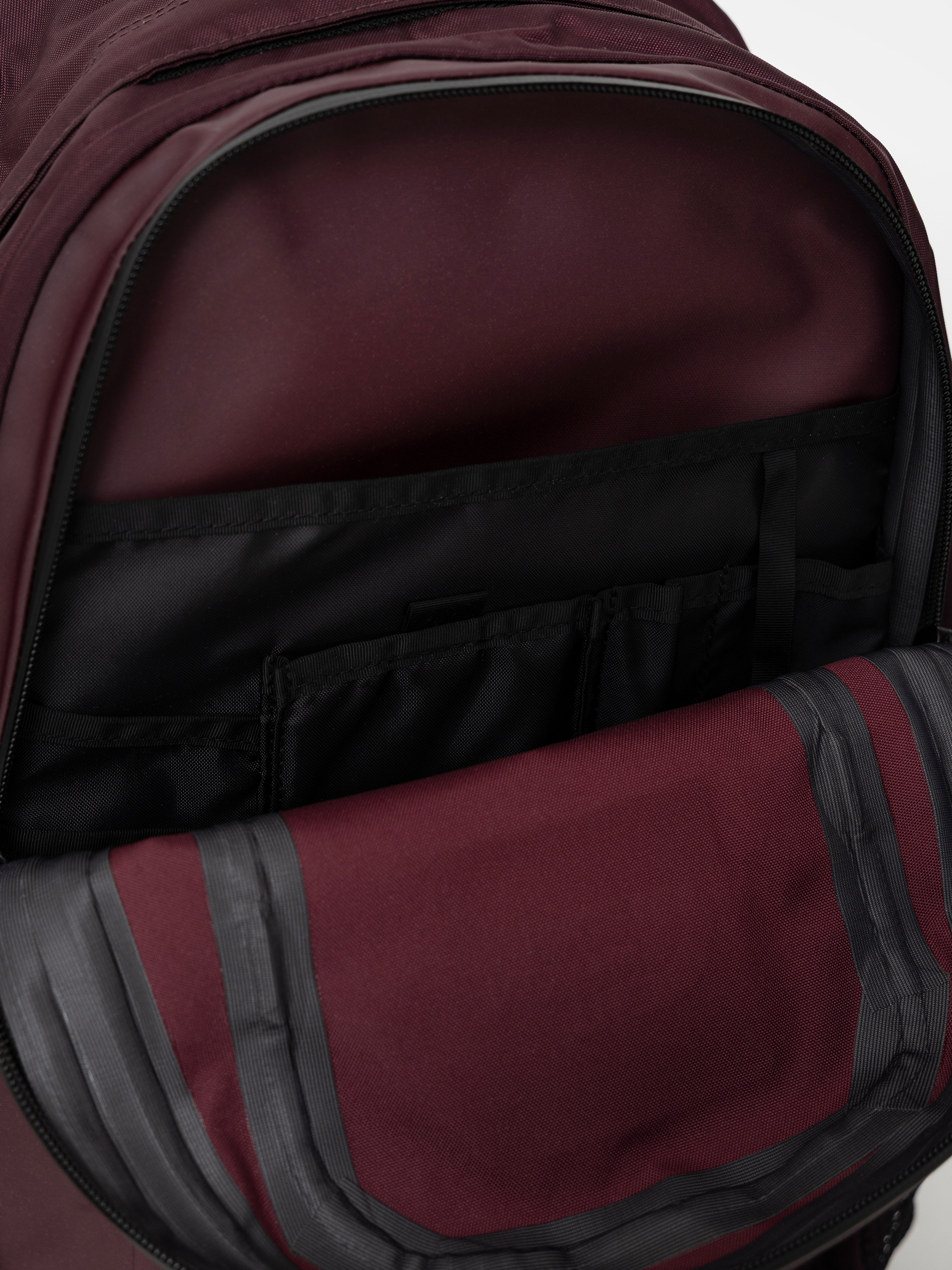 Plecak The North Face Hot Shot Base Camp (deep burgundy)