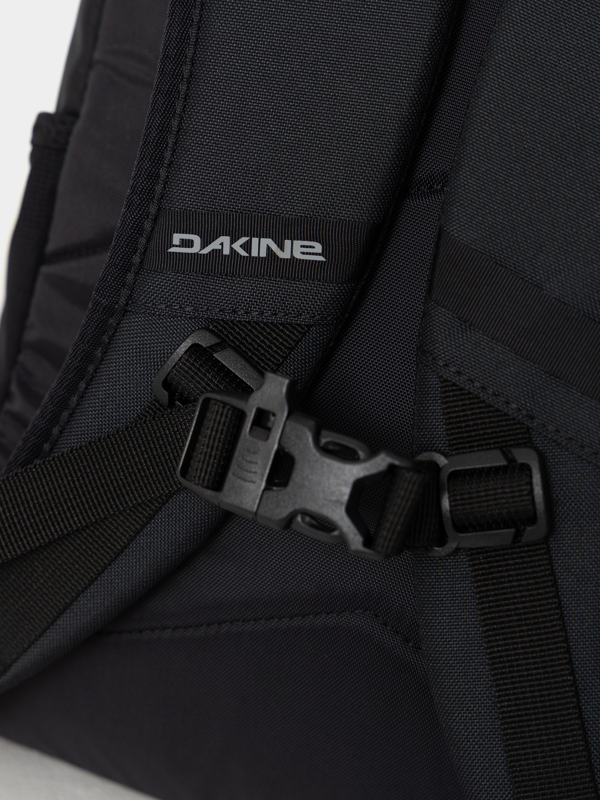 Plecak Dakine Grom 2.0 13L (black)