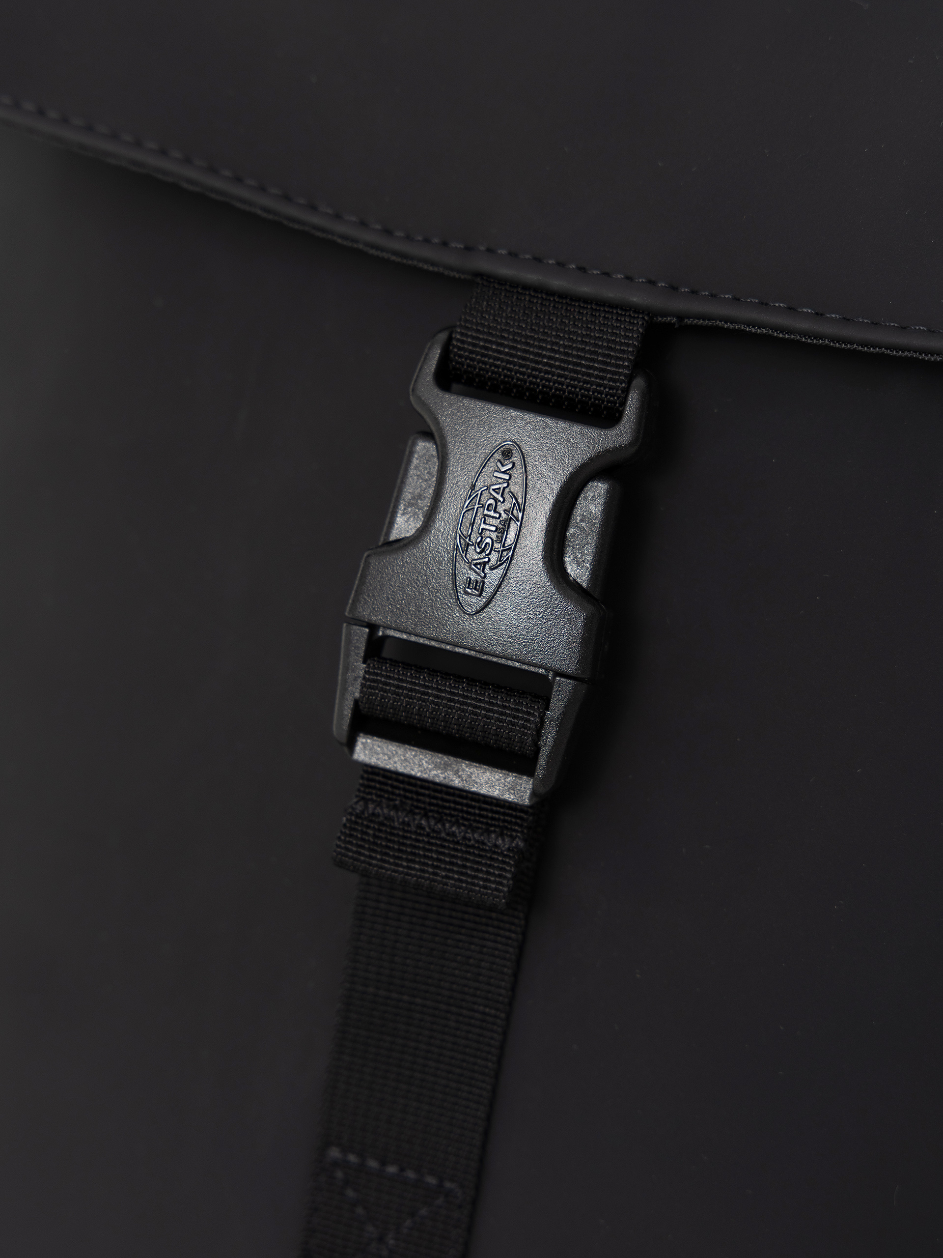 Plecak Eastpak Yarin (cnnct f matte black)