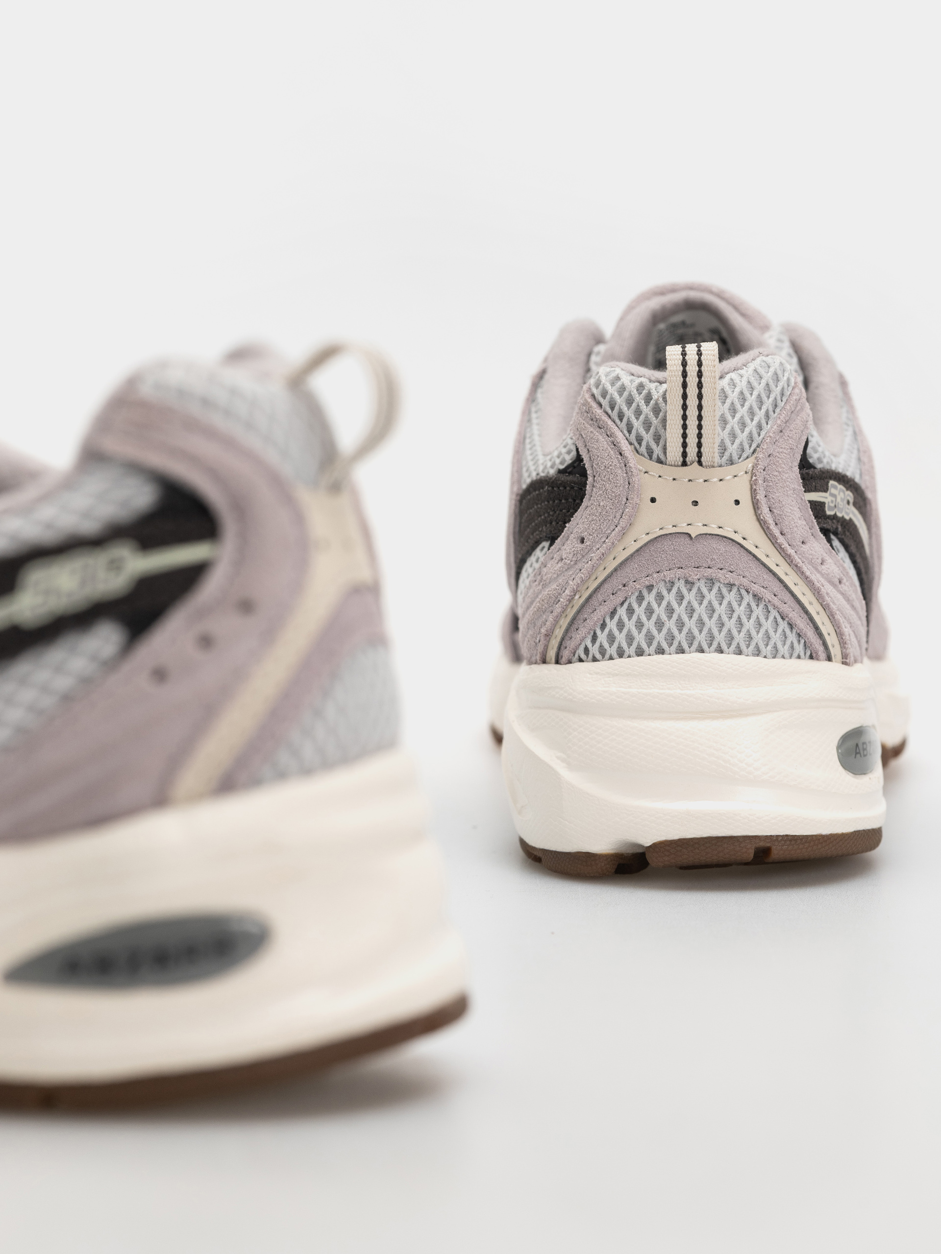 Buty New Balance 530 (grey matter/truffle salt/black cement)