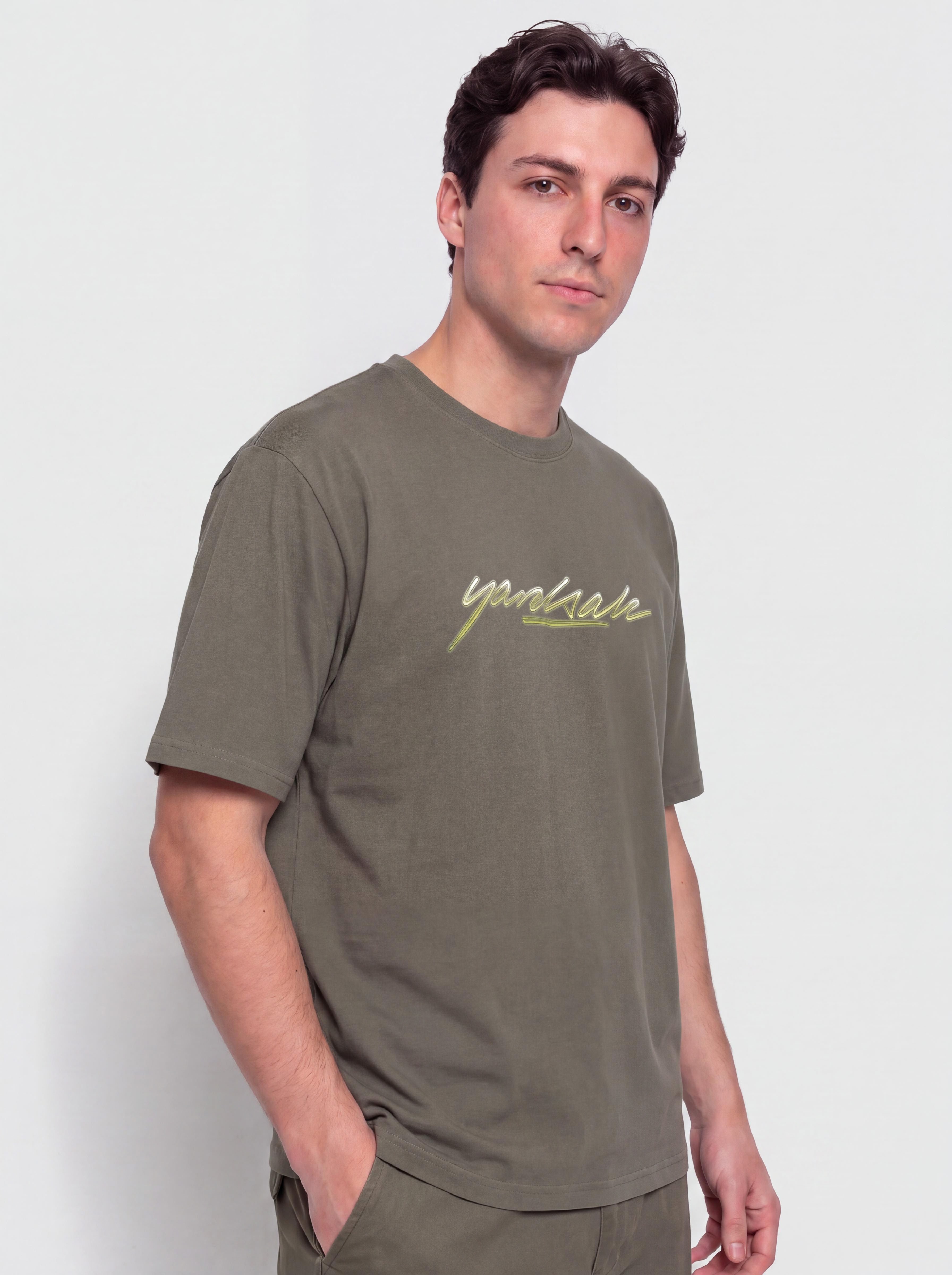 T-shirt Yardsale Washed Script (sand)