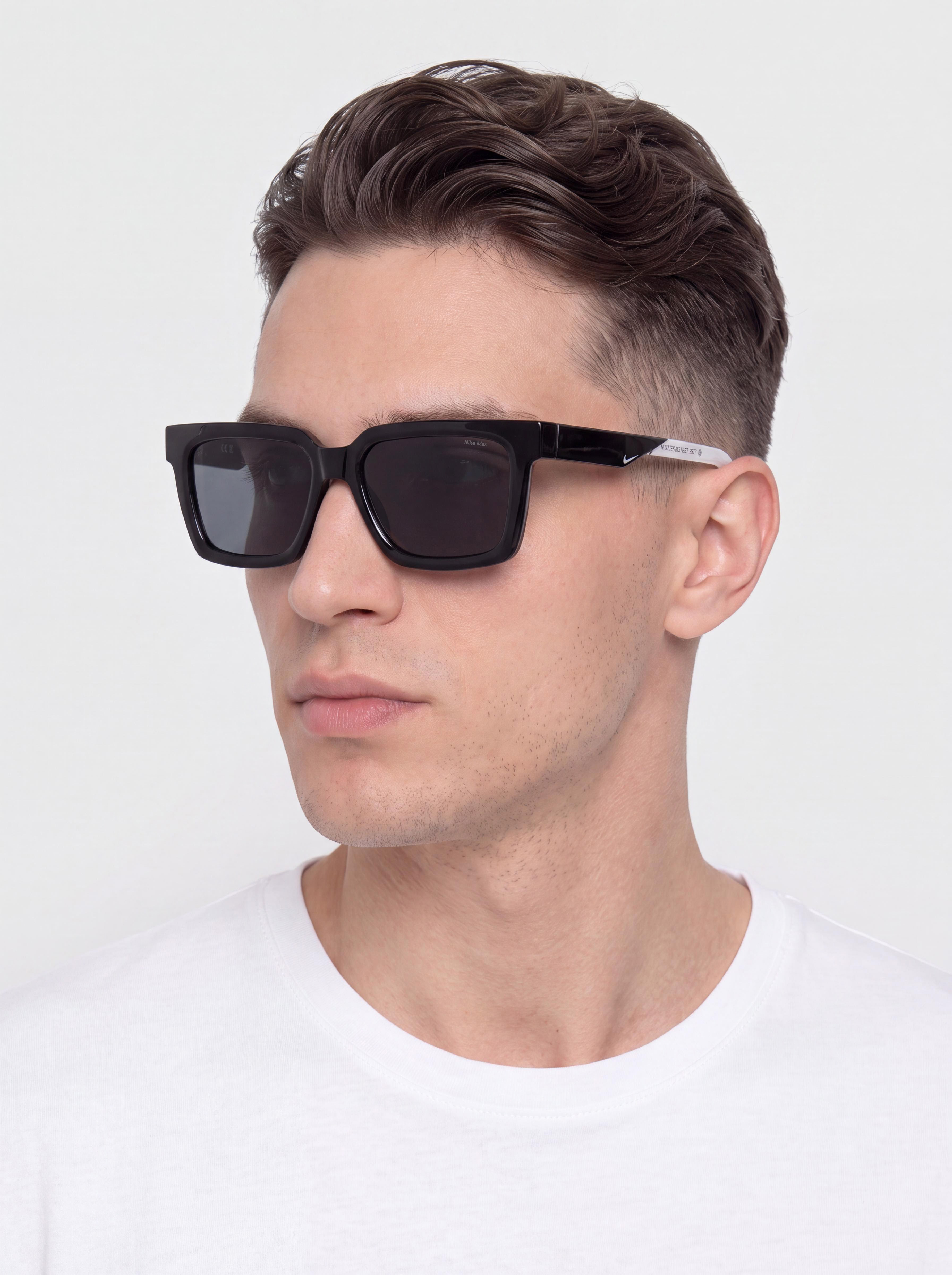 Okulary przeciwsłoneczne Nike Tide Cosmic