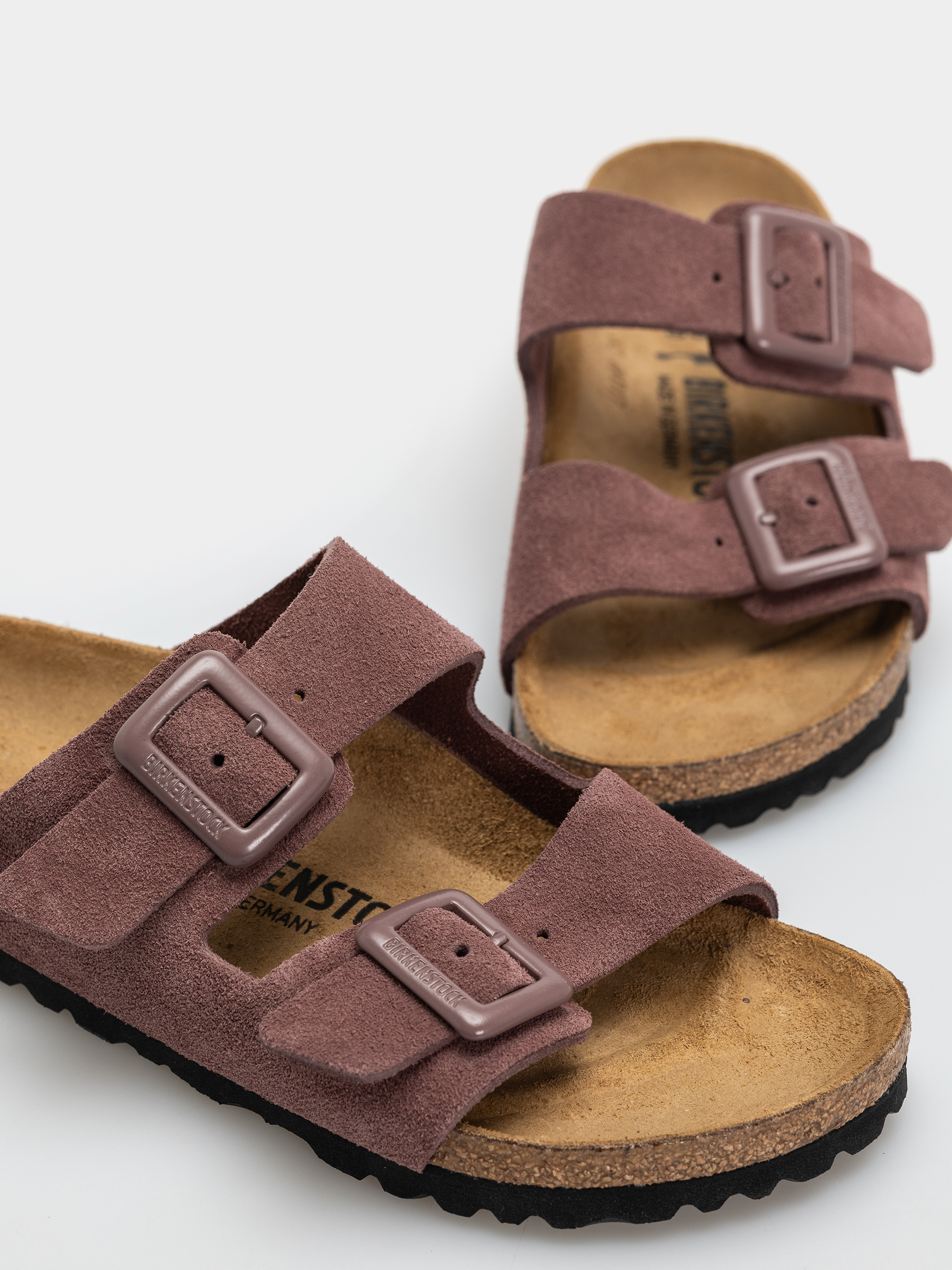 Klapki Birkenstock Arizona Suede Leather Cushion Buckle Narrow Wmn (pepper)