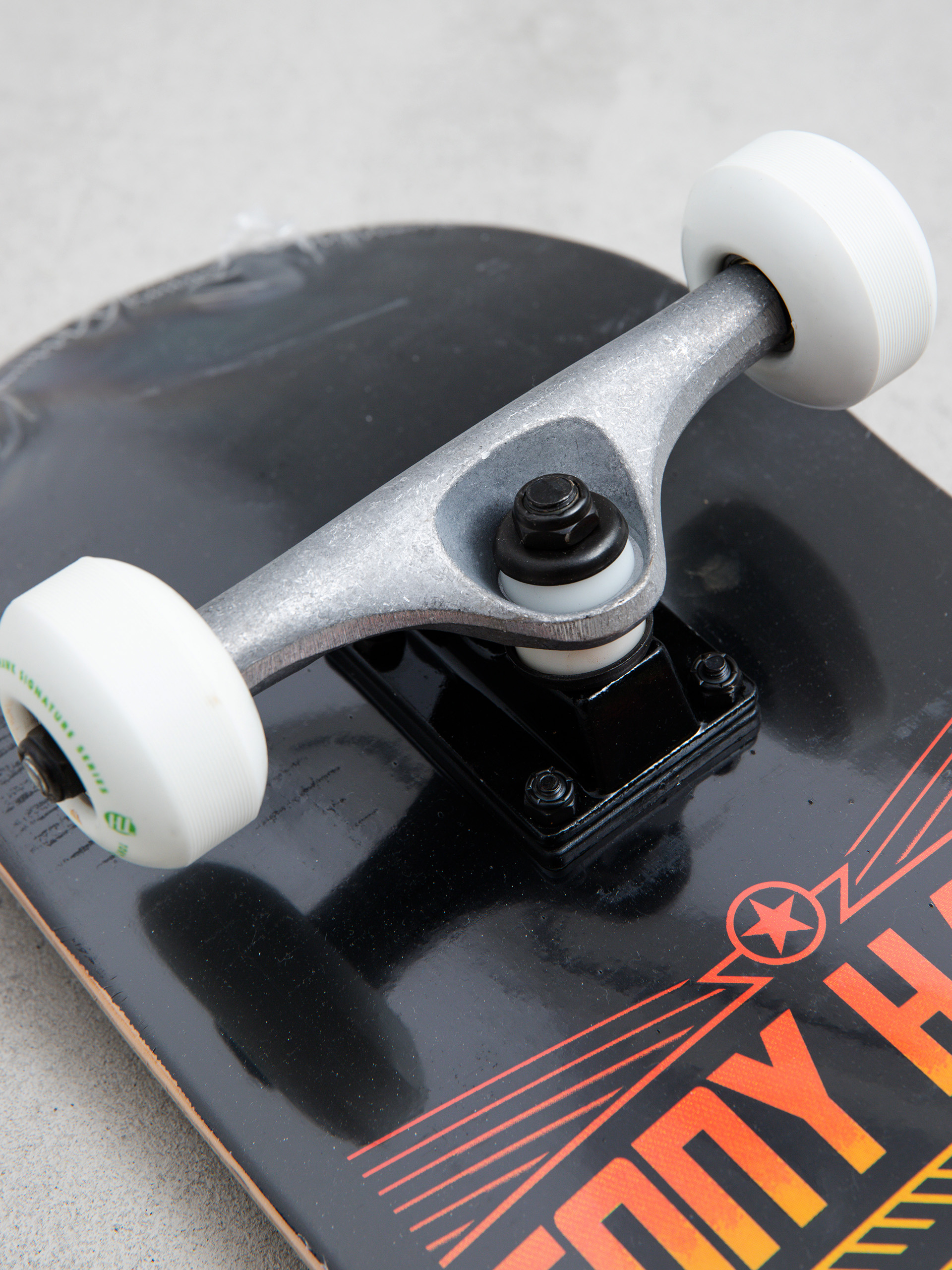 Deskorolka Tony Hawk Stacked Logo (black)