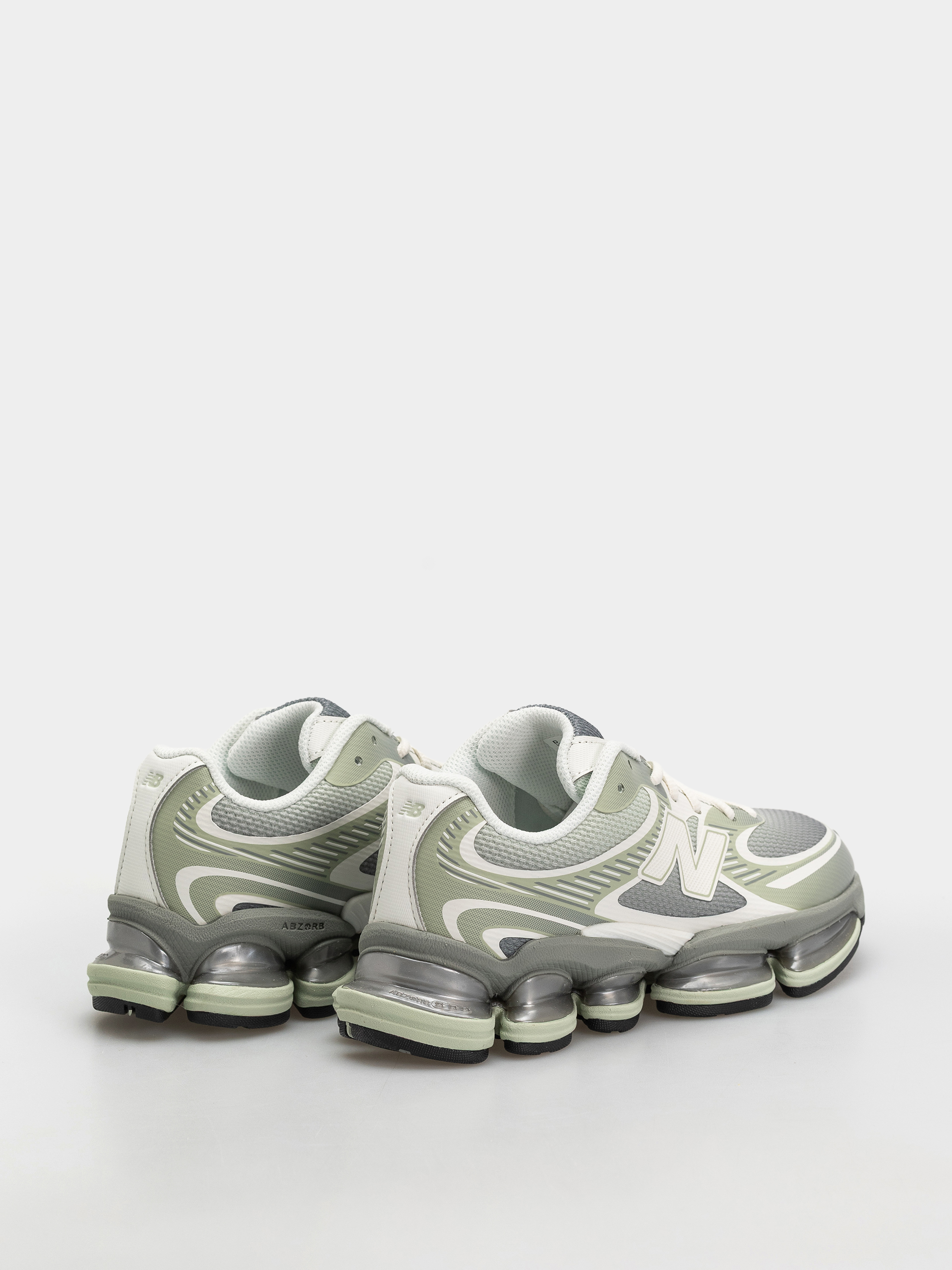 Buty New Balance 2000 (silver moss/bayberry/sea salt)