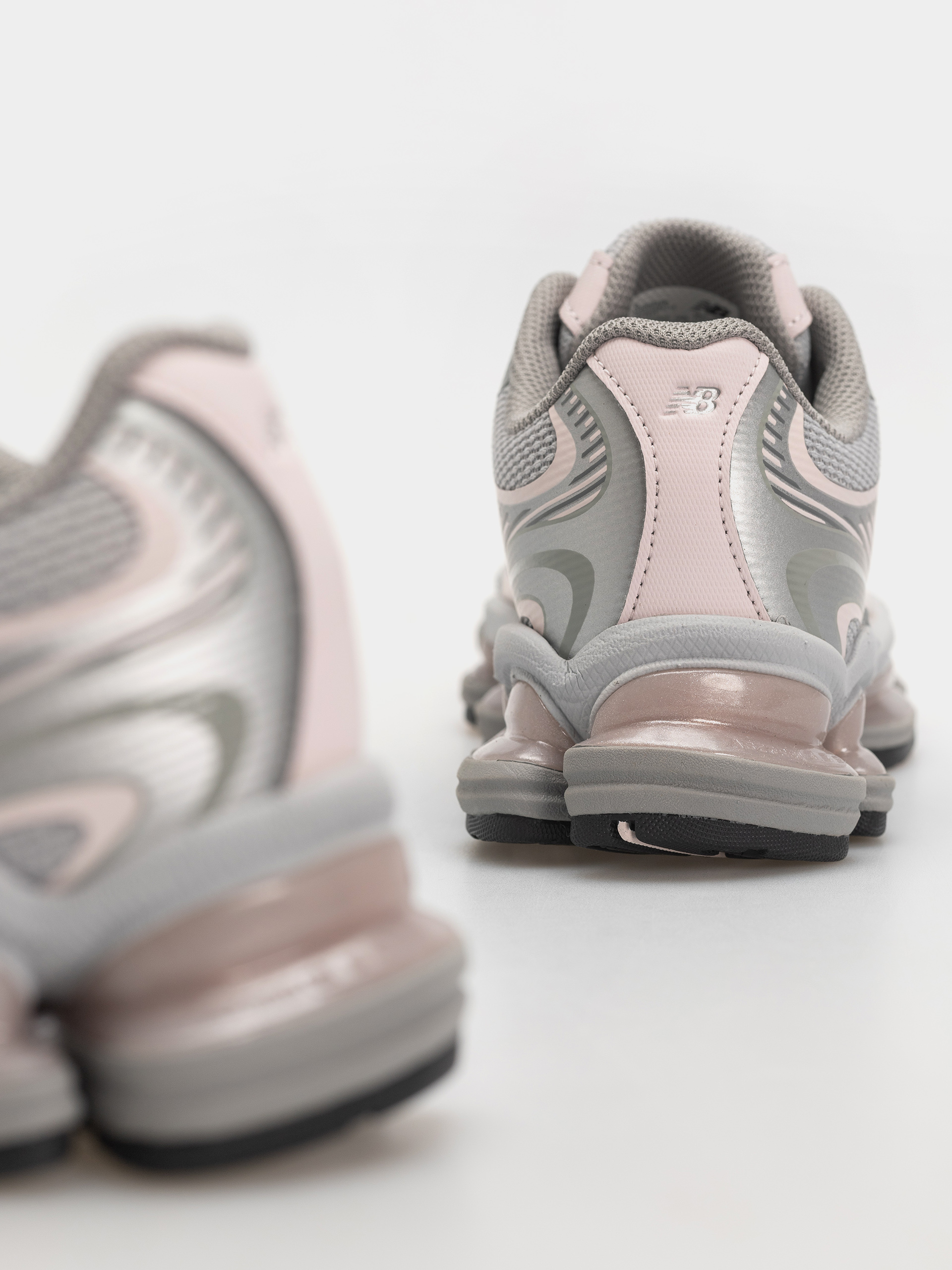 Buty New Balance 2000 (raincloud/pink granite)