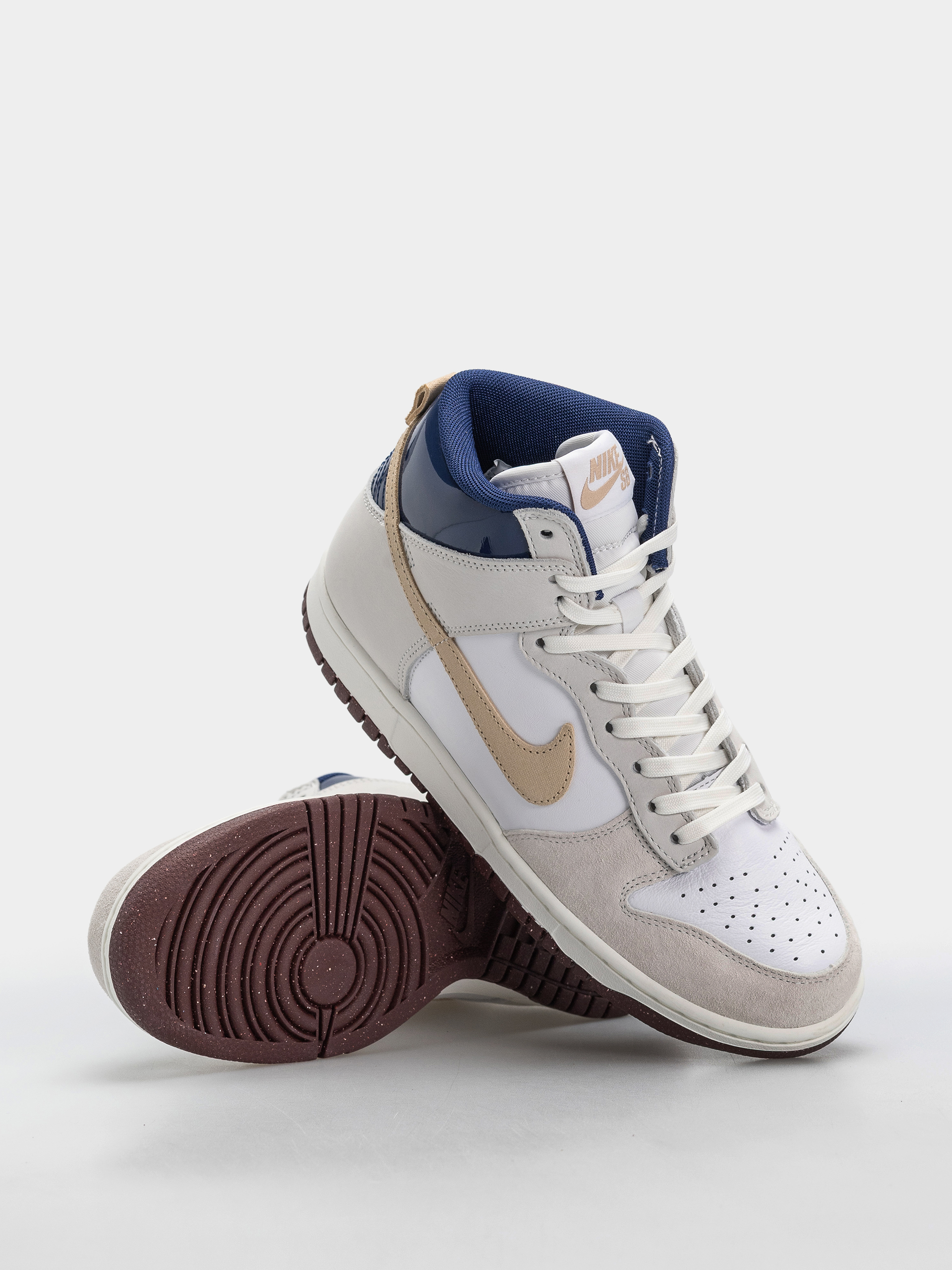 Buty Nike SB Dunk High Pro QS Beyond (white/ivorysand duneblue void)
