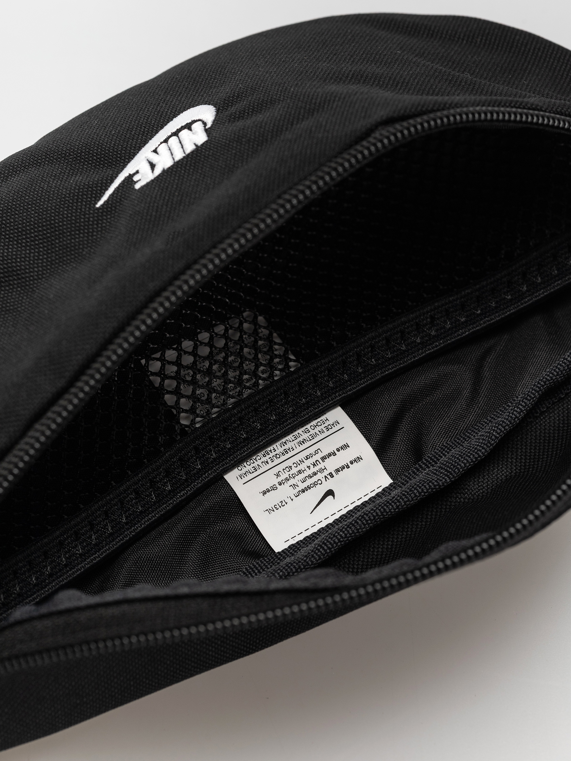 Nerka Nike SB Heritage 2.0 S (black/black/white)