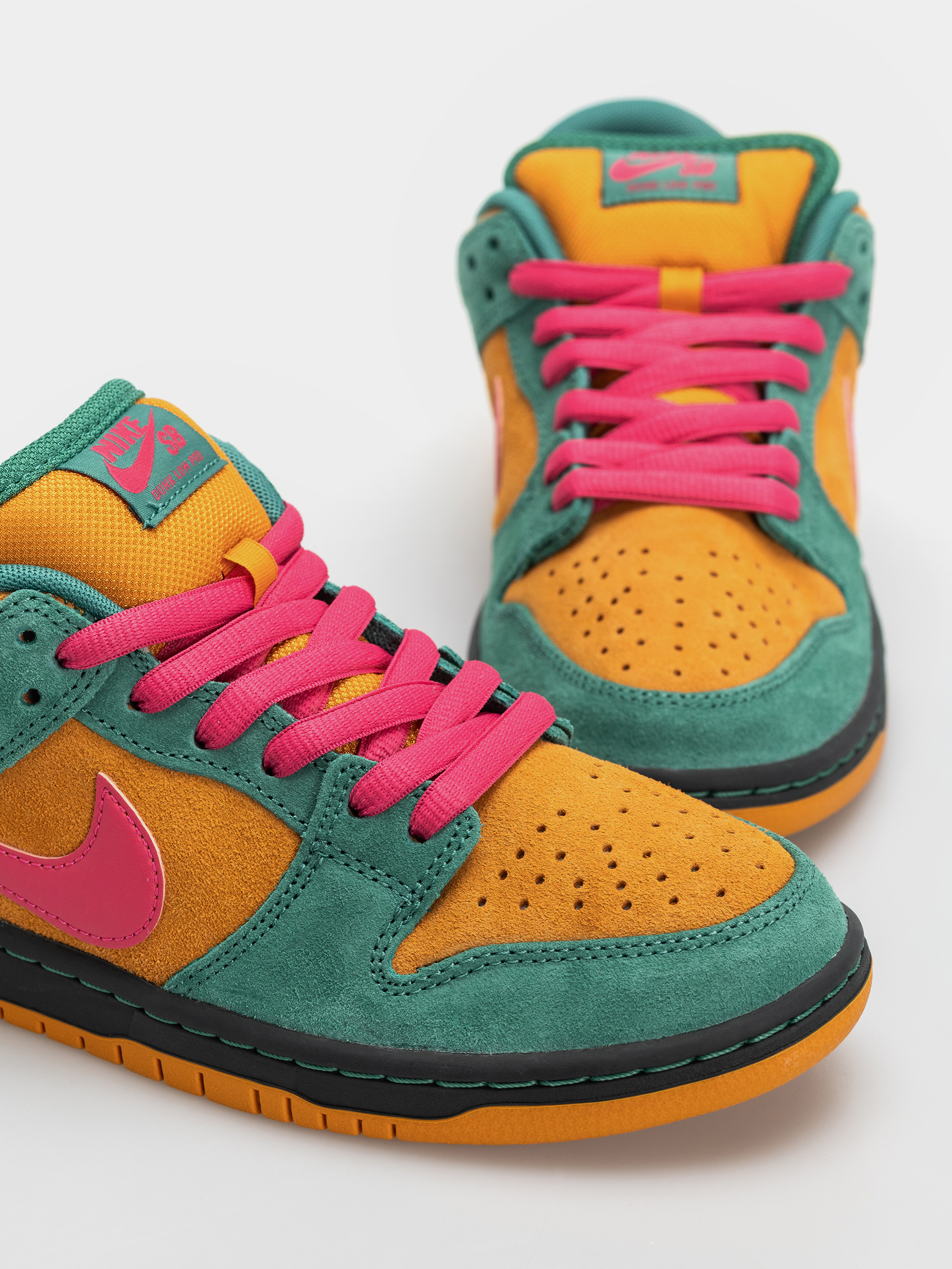 Buty Nike SB Dunk Low Pro (green noise/watermelon light curry)