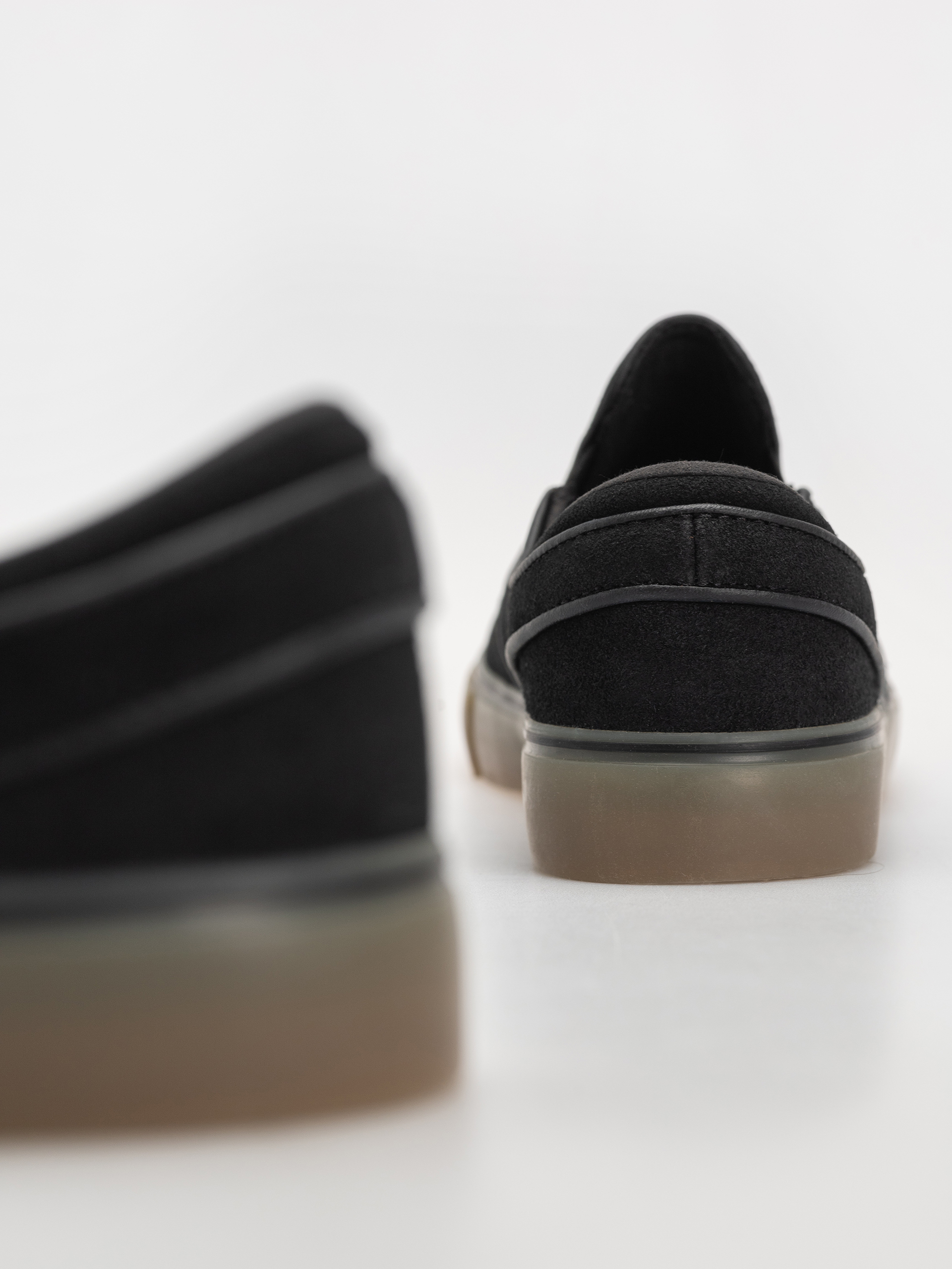Buty Nike SB Janoski+ Slip (black/black black gum light brown)