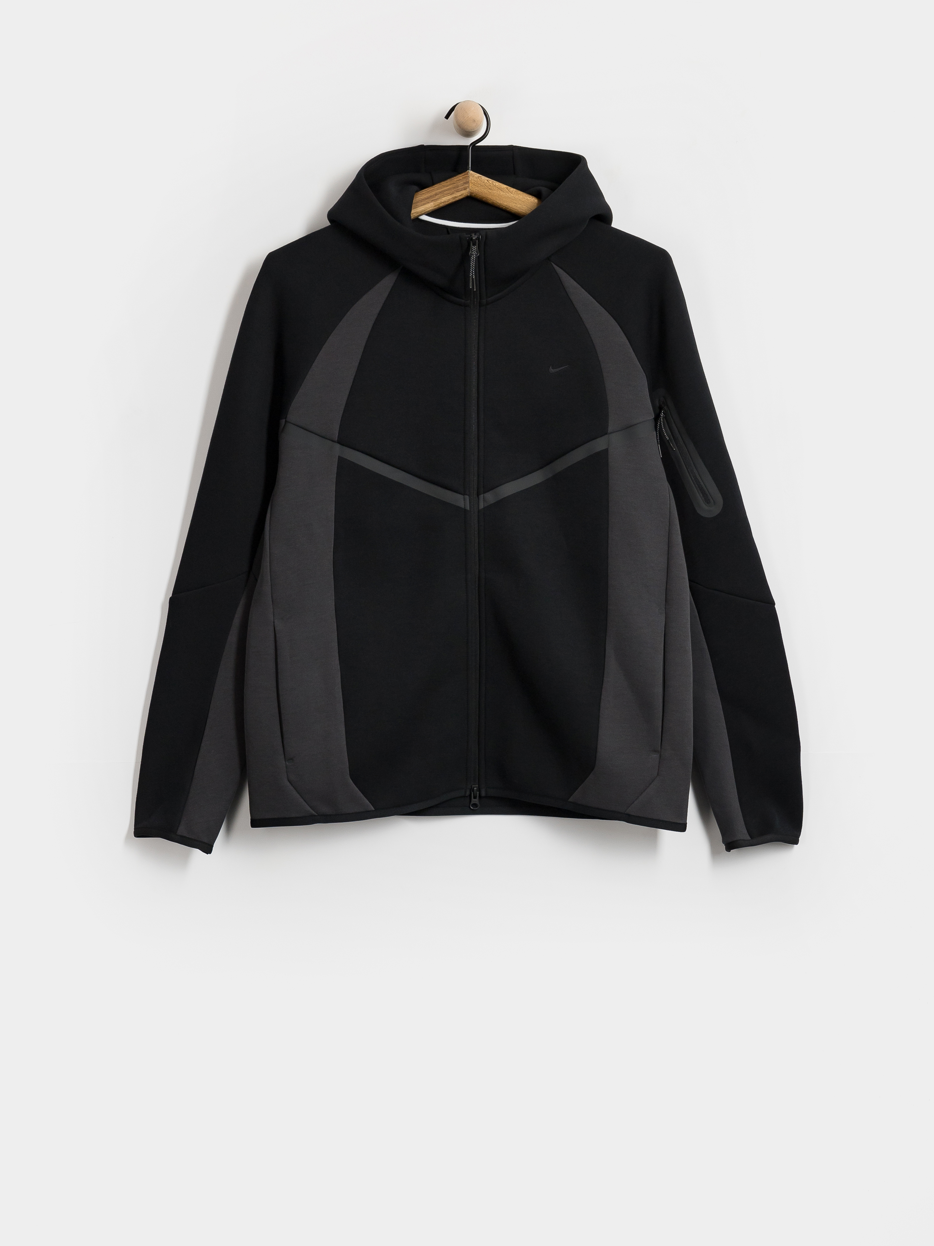 Kurtka Nike SB Nike Tech Wind (black/anthracite/black)