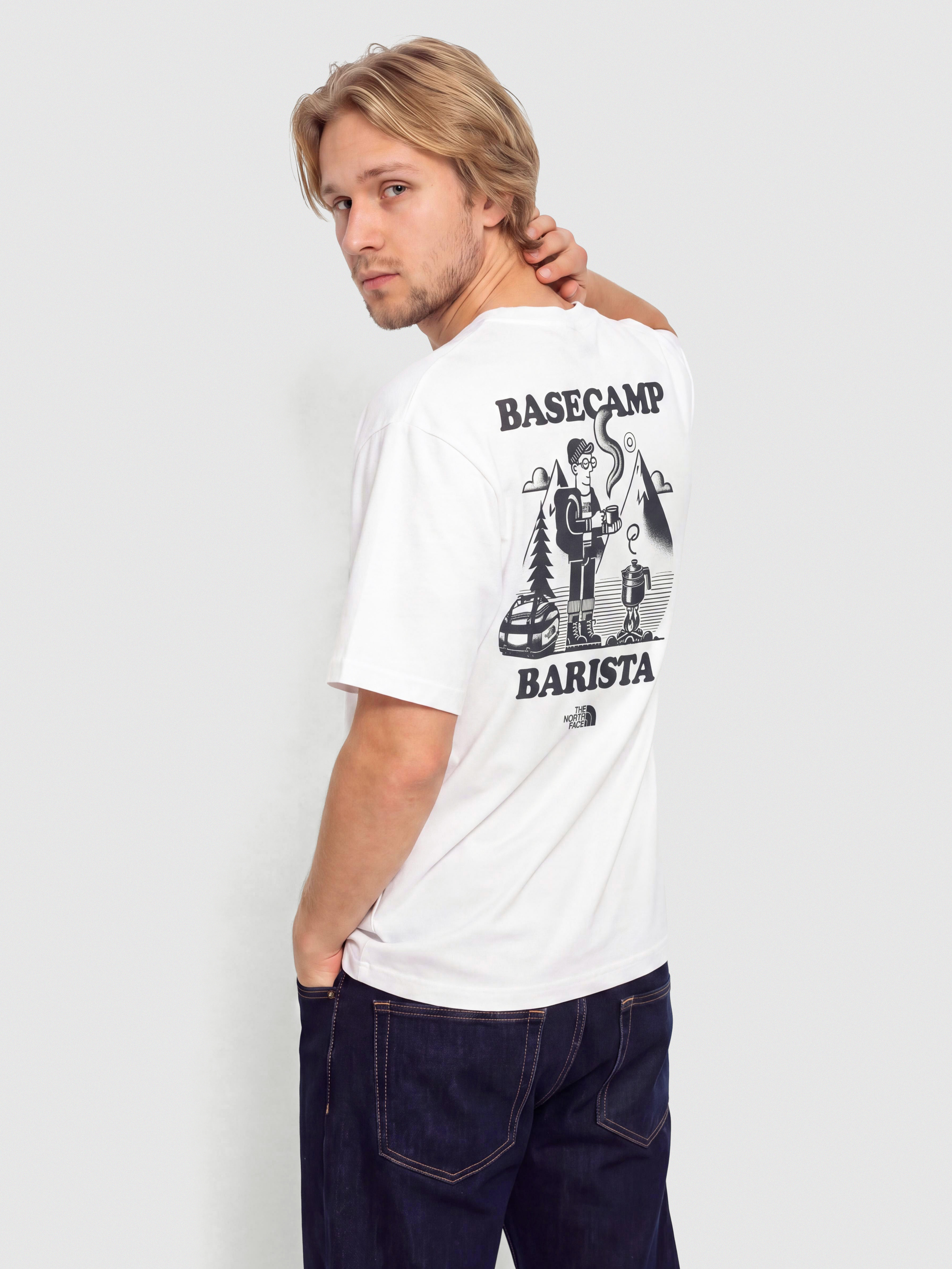 T-shirt The North Face Basecamp Barista Relaxed