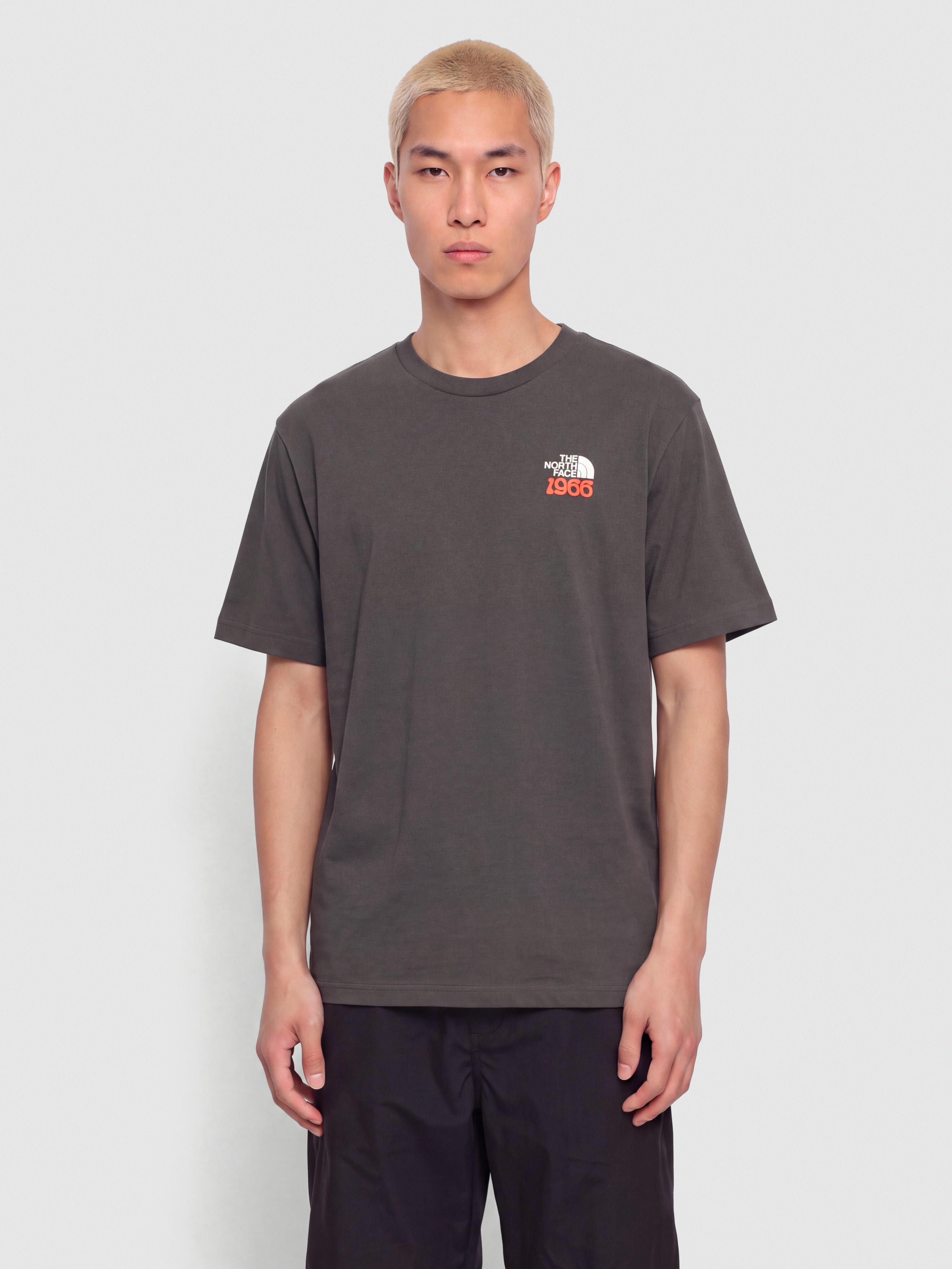 T-shirt The North Face Flora Relaxed