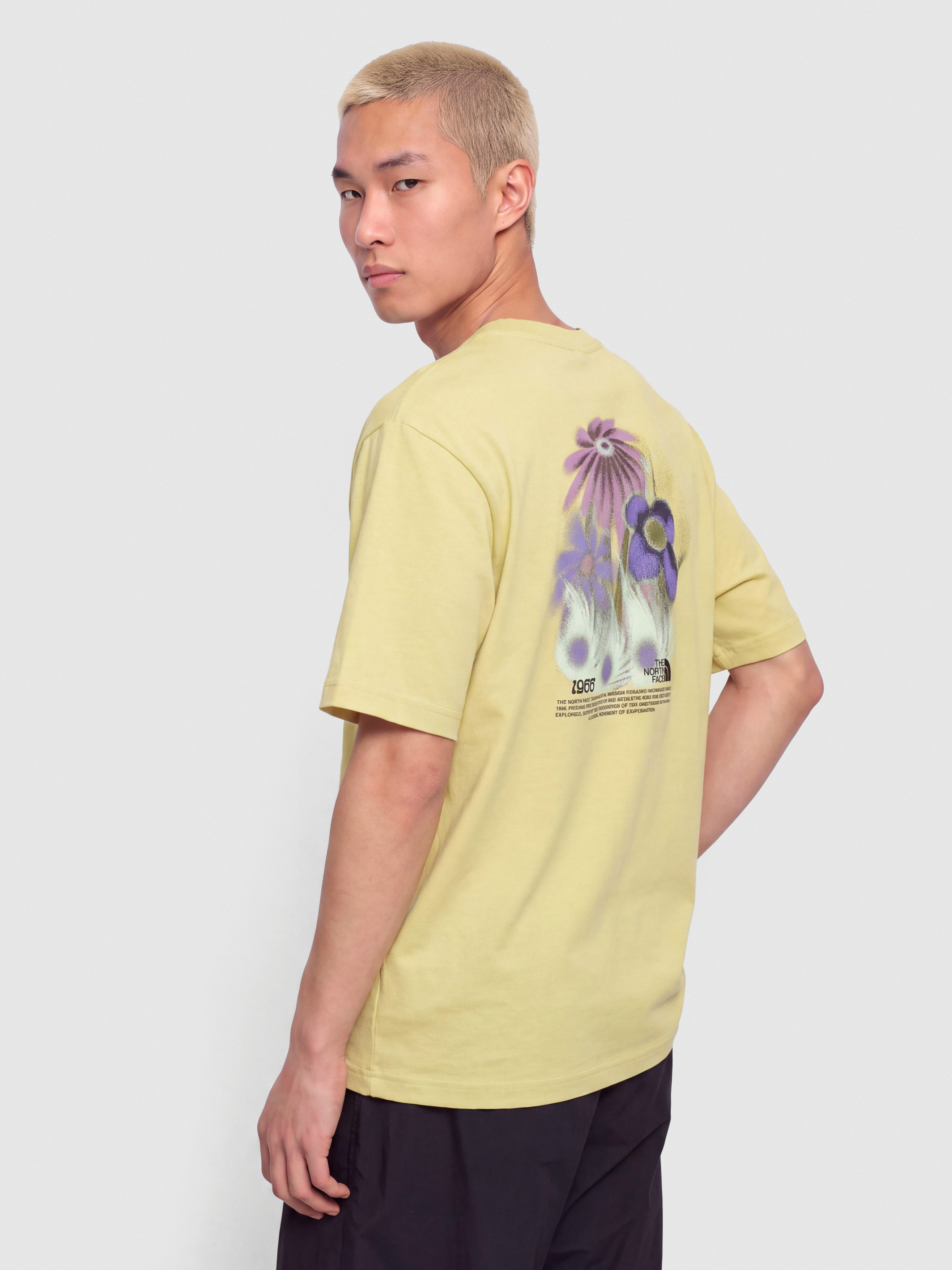 T-shirt The North Face Flora Relaxed (pear)