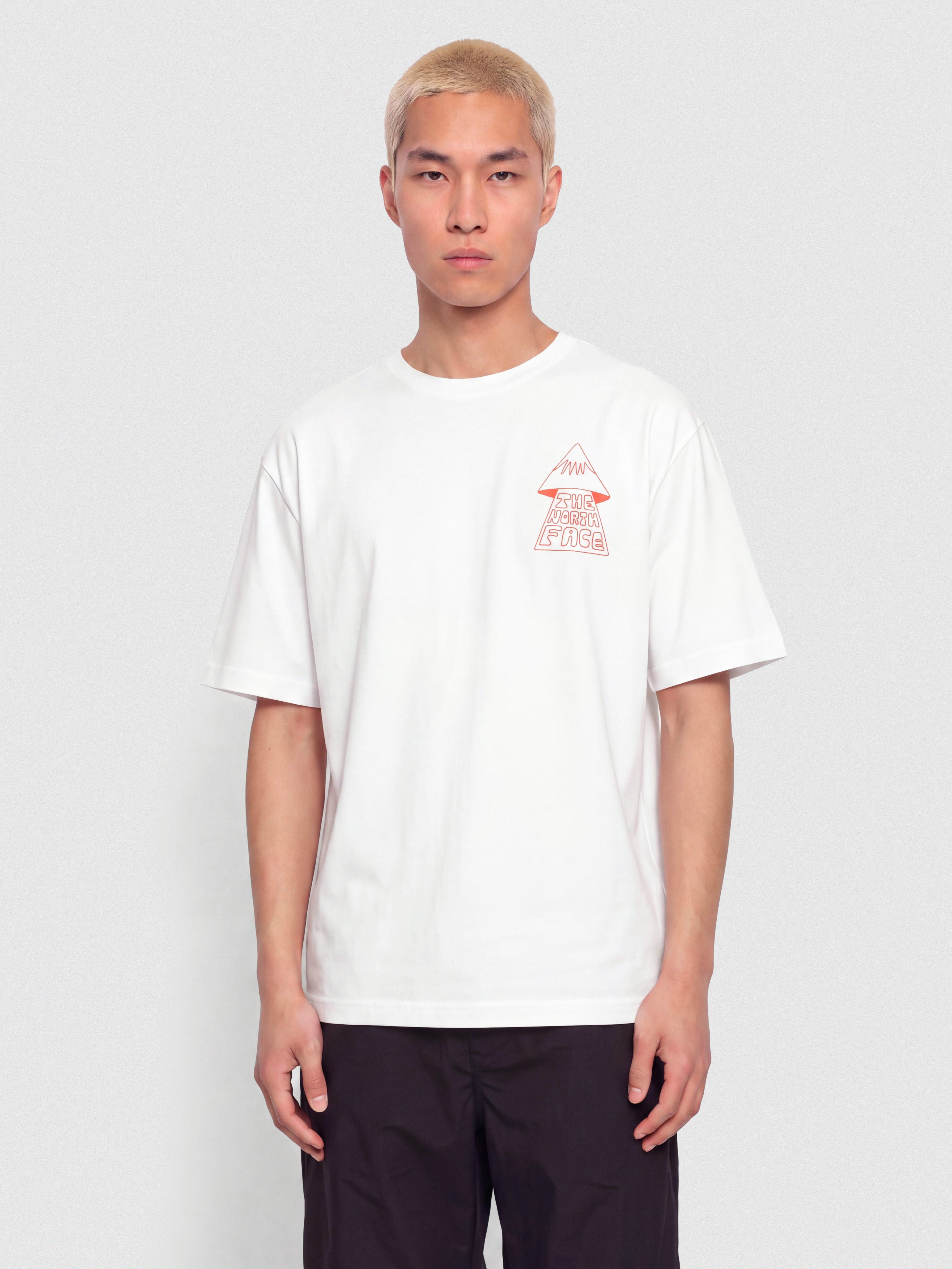 T-shirt The North Face Mountain Play Relaxed (tnf white)