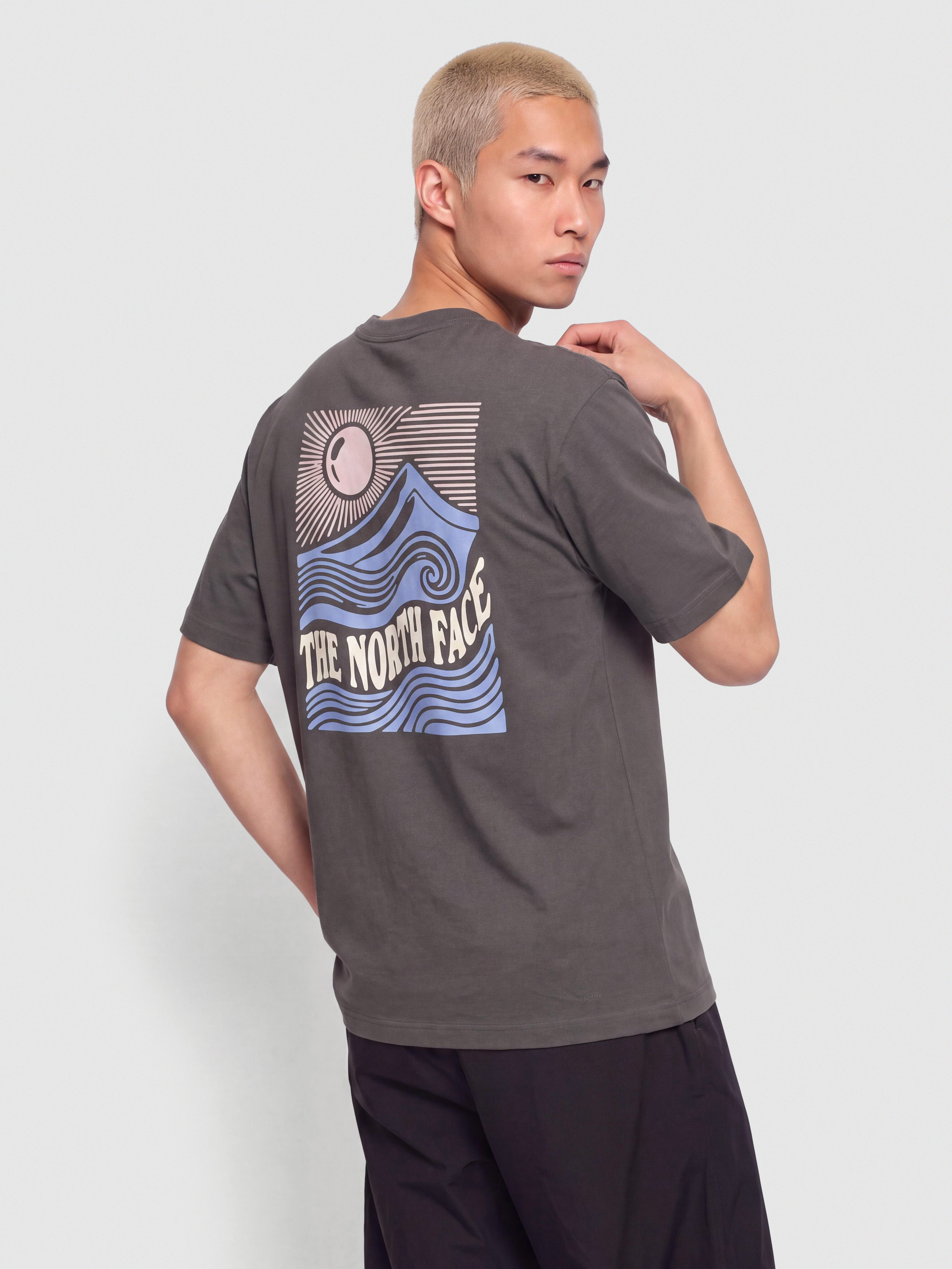 T-shirt The North Face Mountain Escape Relaxed (anthracite grey)