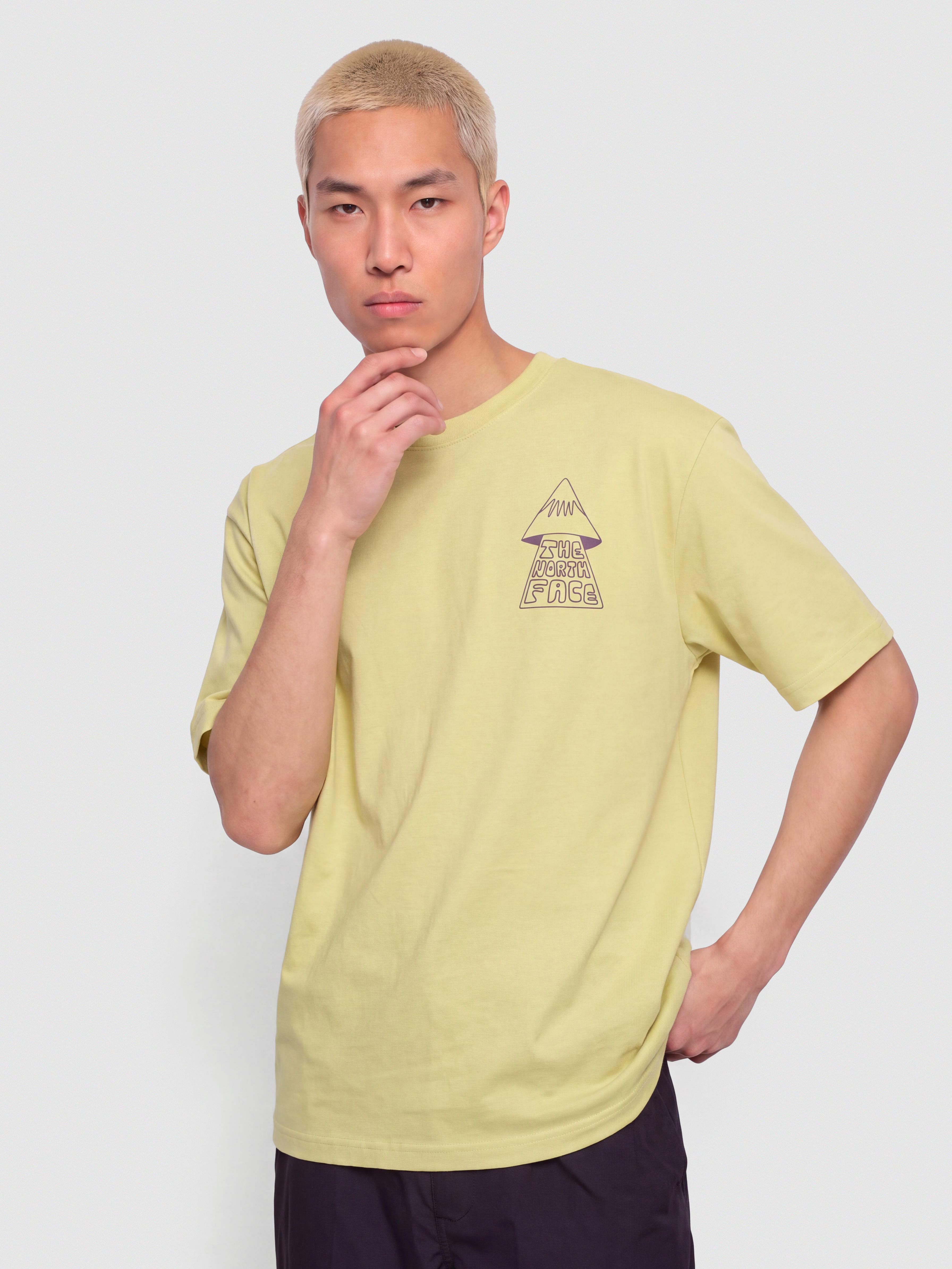 T-shirt The North Face Mountain Play Relaxed (pear)