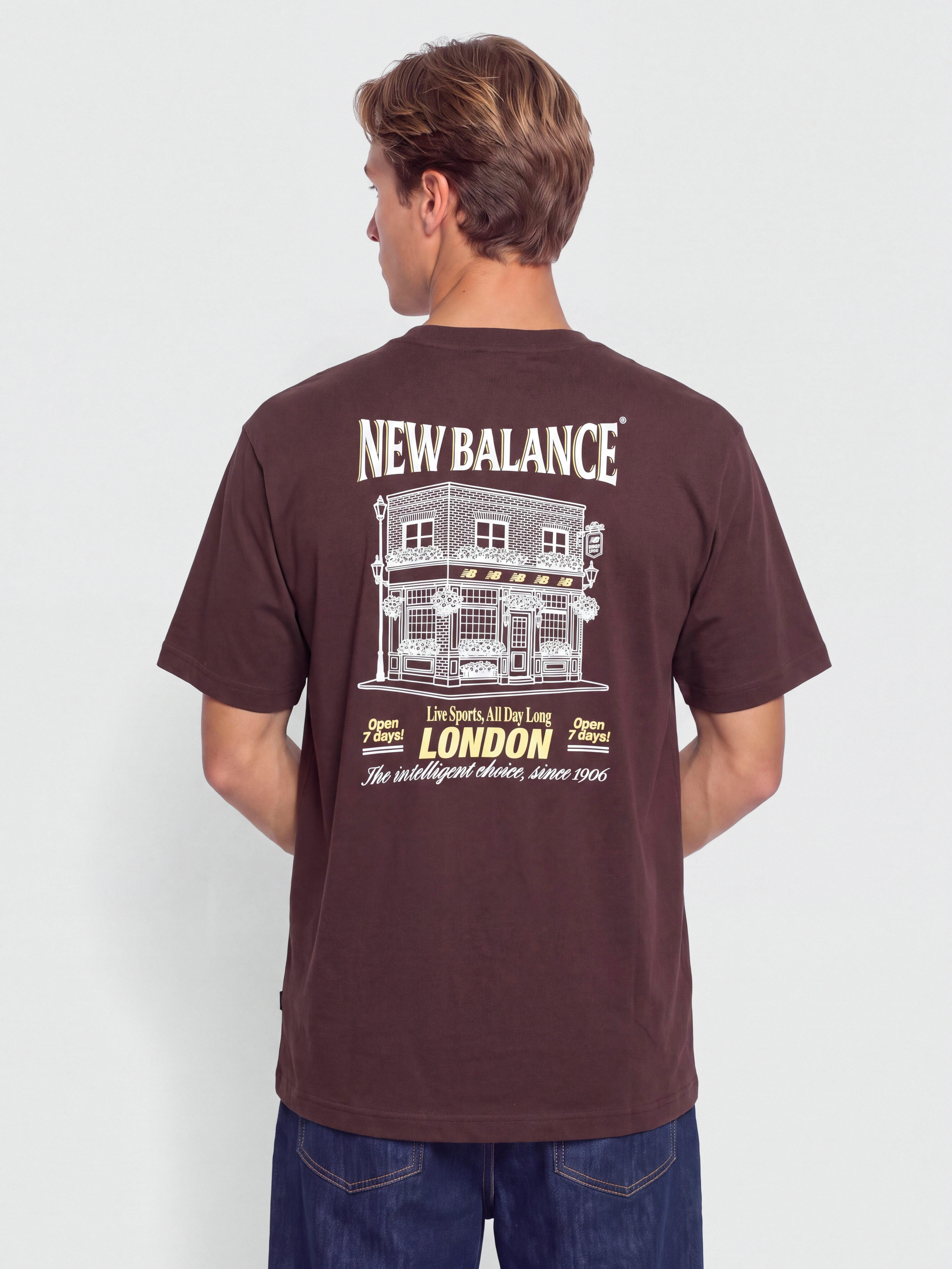 T-shirt New Balance Grab a Bite London (cherry leather)