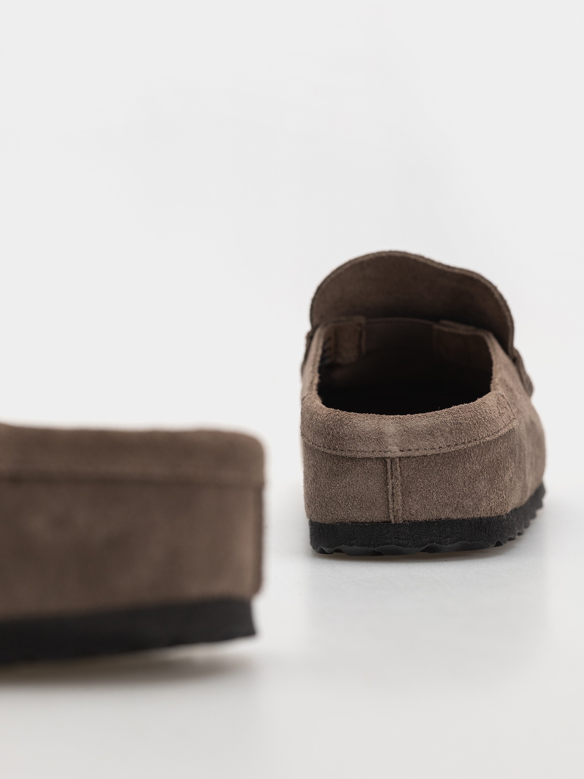 Klapki Birkenstock Naples Wrapped Suede Leather Narrow (concrete gray)