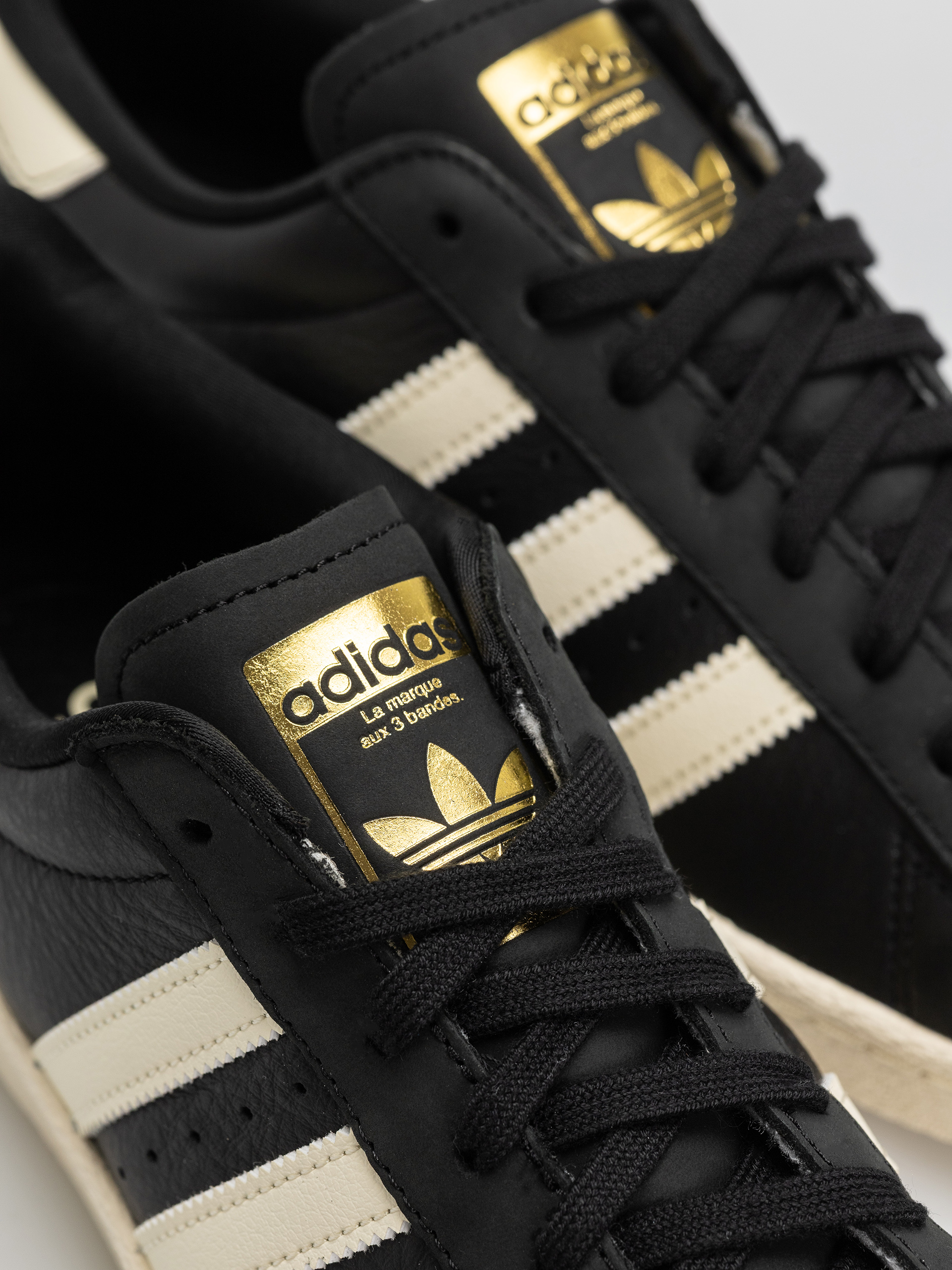 Buty adidas Superstar 80 Adv (cblack/crewht/goldmt)