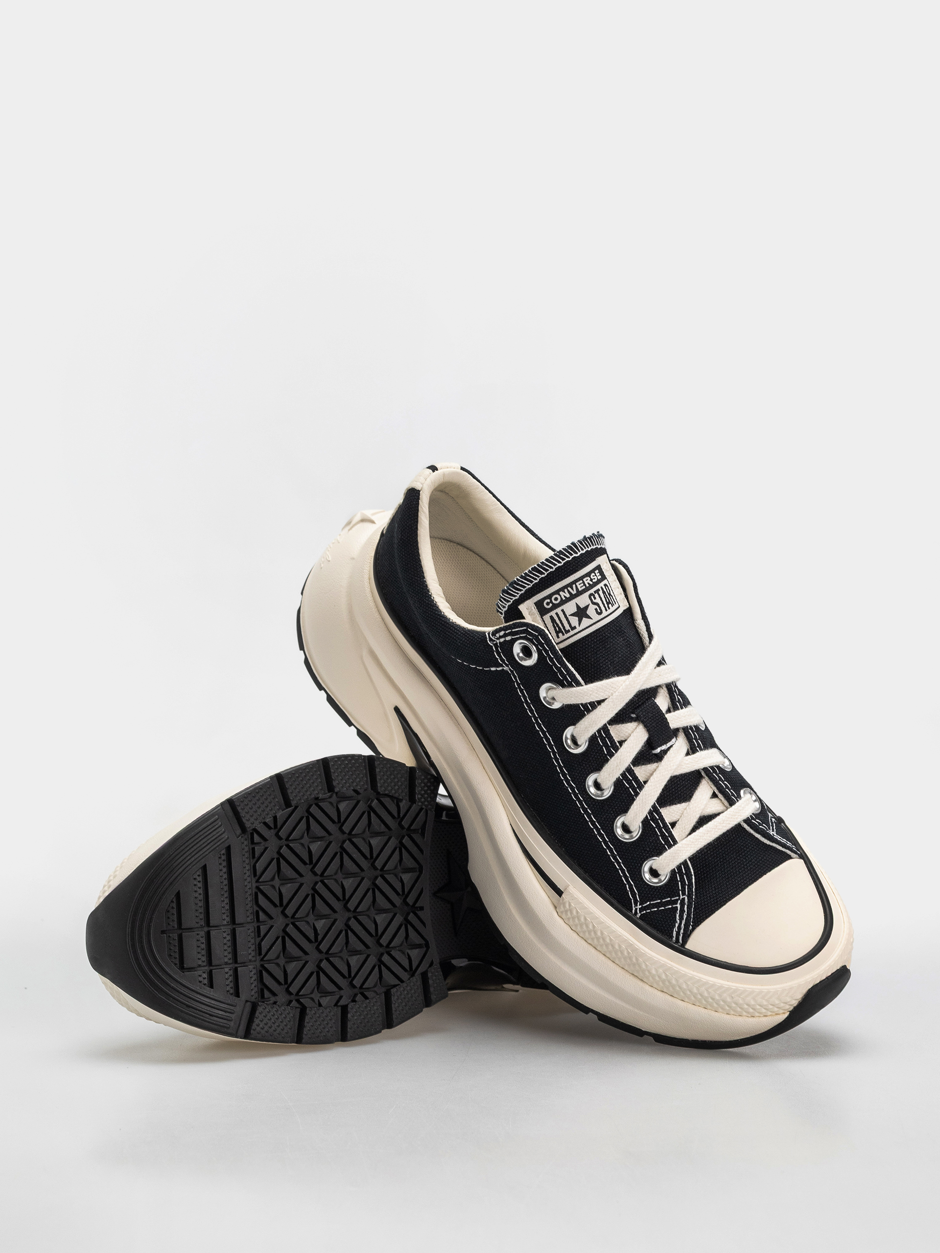 Buty Converse Run Star Crush Ox Wmn (black/egret/black)