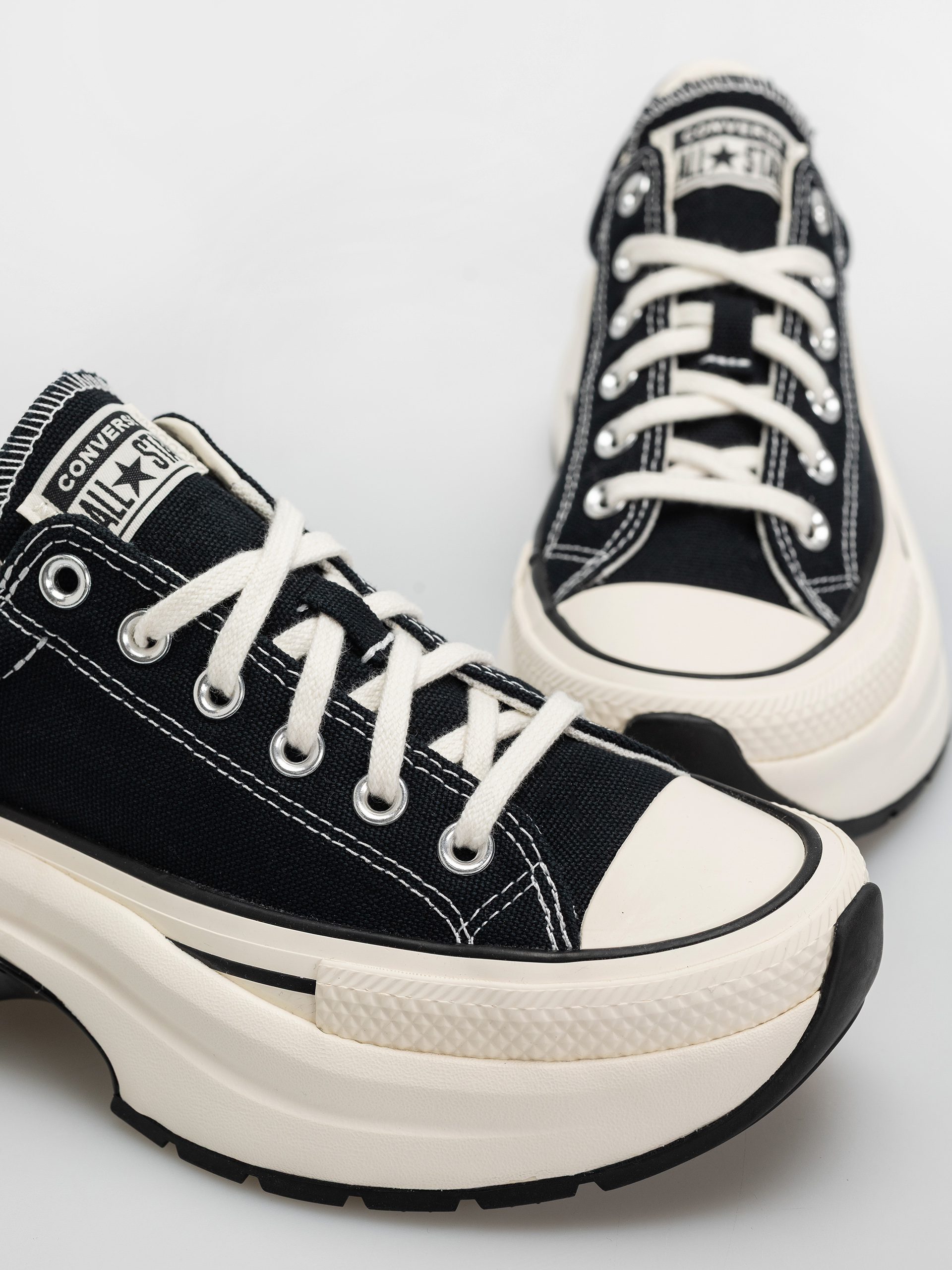 Buty Converse Run Star Crush Ox Wmn (black/egret/black)