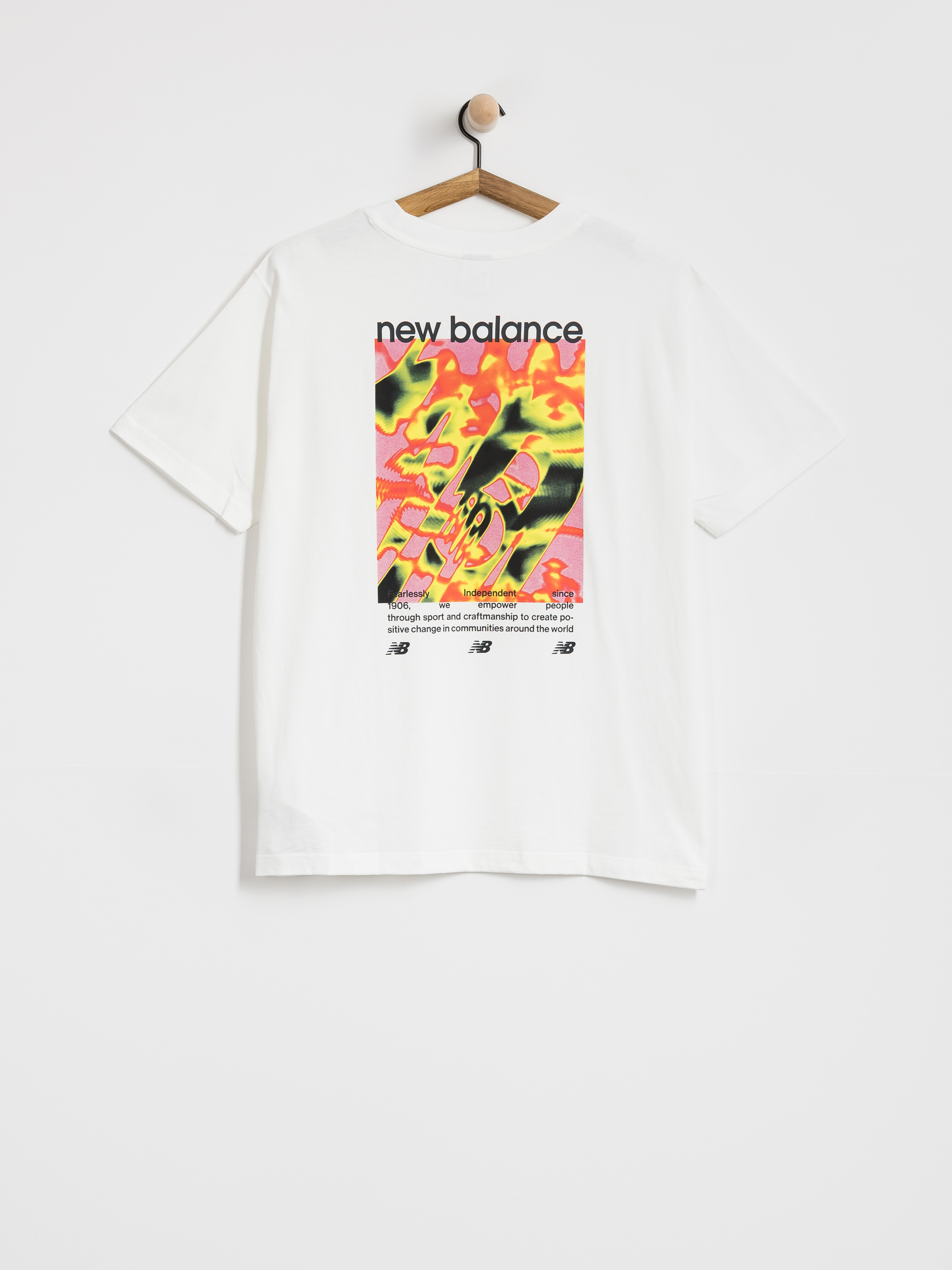 T-shirt New Balance Heat Map Forward Thinker (white)