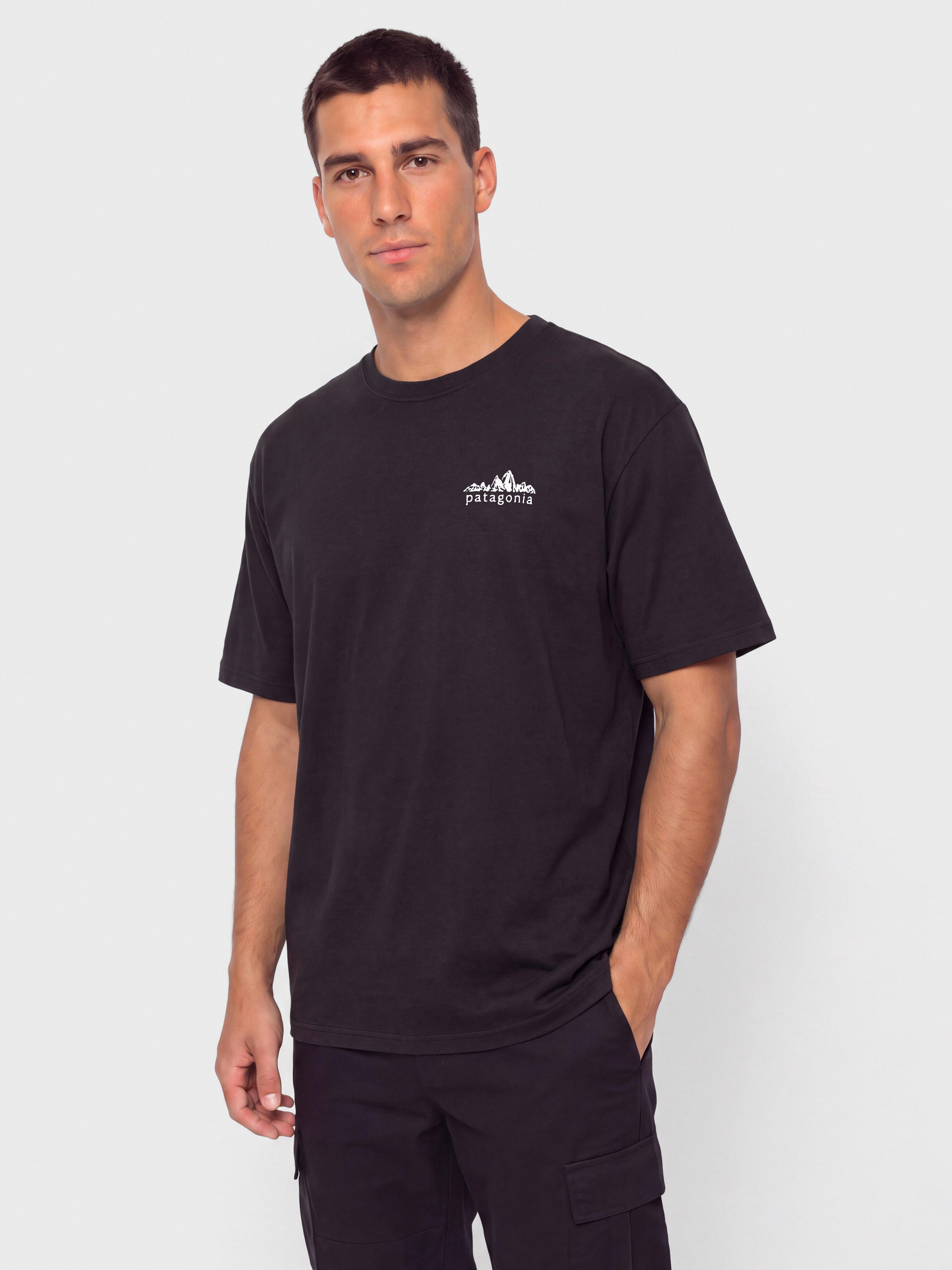 T-shirt Patagonia Fitz Roy Foothills (ink black)