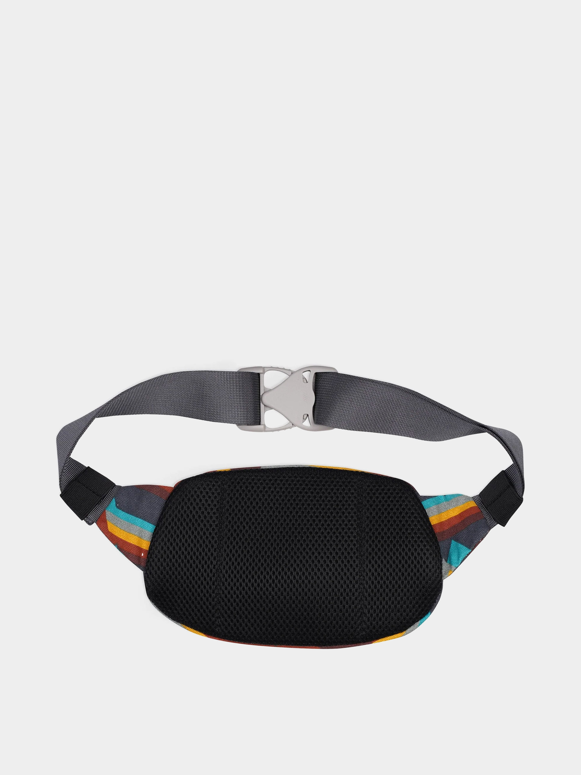 Nerka Kavu Canvas Spectator (mountain view)