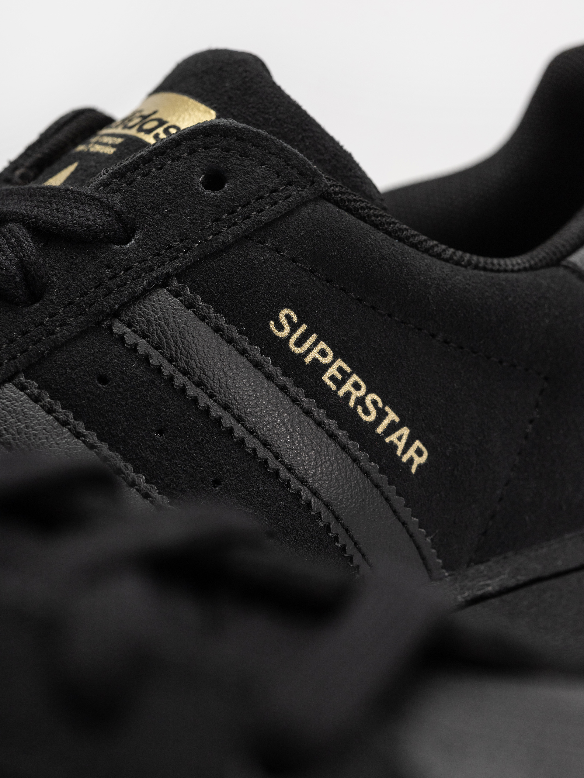 Buty adidas Superstar Adv (cblack/cblack/goldmt)