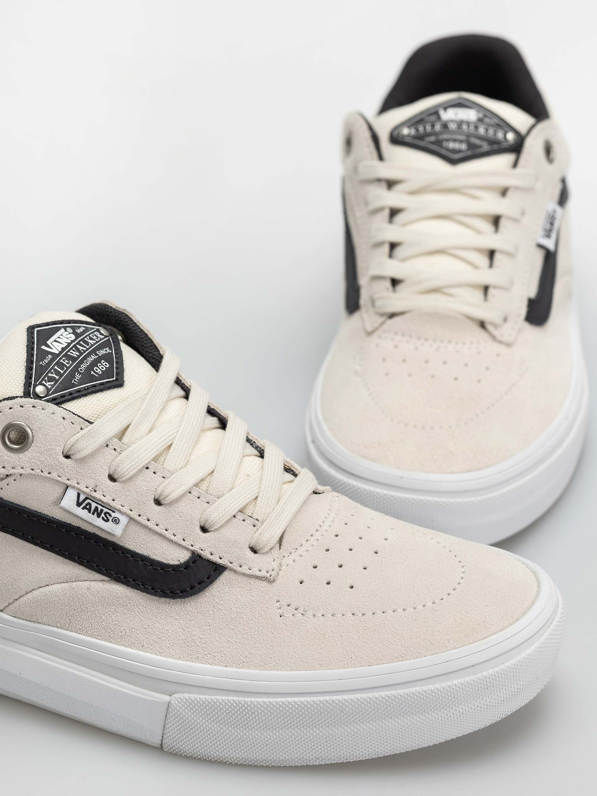 Buty Vans Skate Kyle Walker Wafflecup (white/gunmetal)