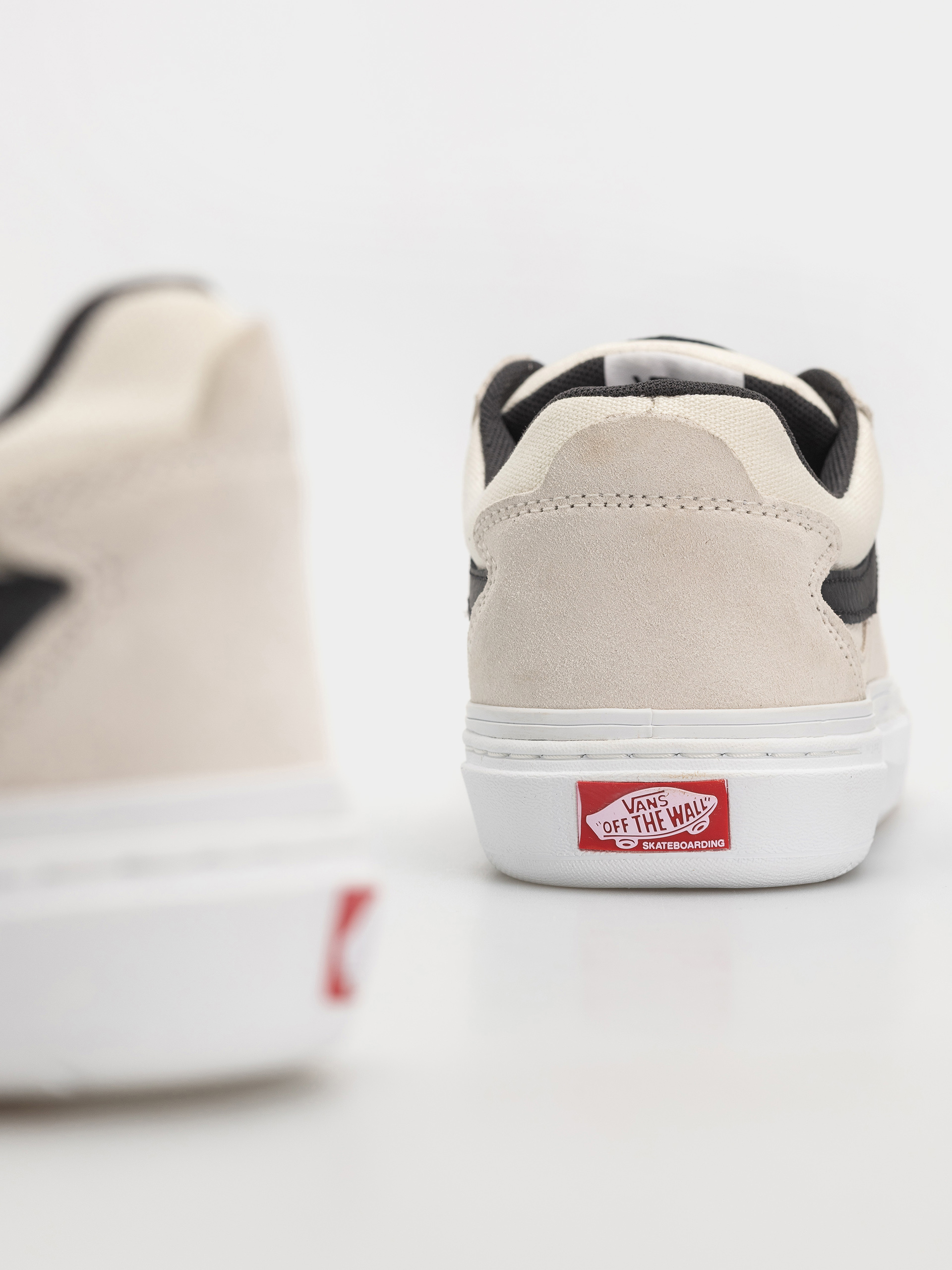 Buty Vans Skate Kyle Walker Wafflecup (white/gunmetal)